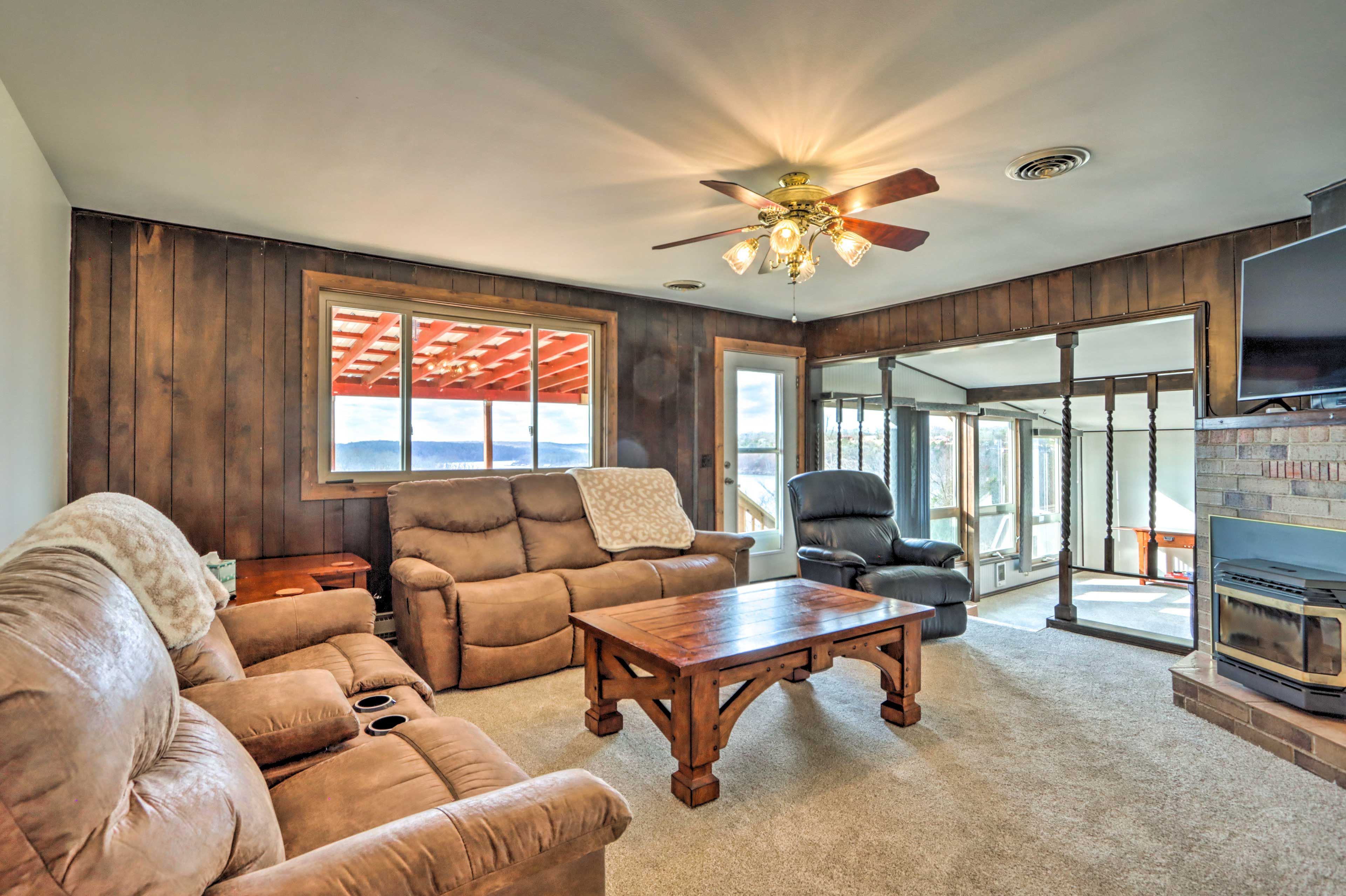 Living Room | Full Sleeper Sofa | Smart TV