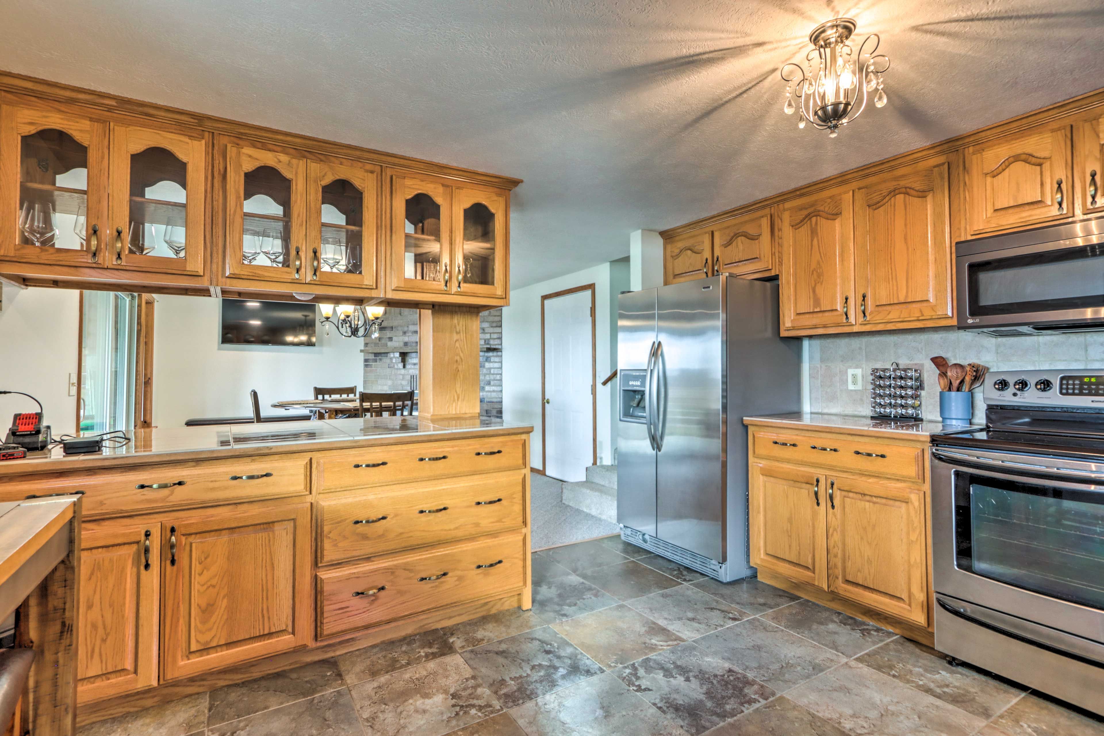 Kitchen | Dishware & Flatware | Coffee Maker