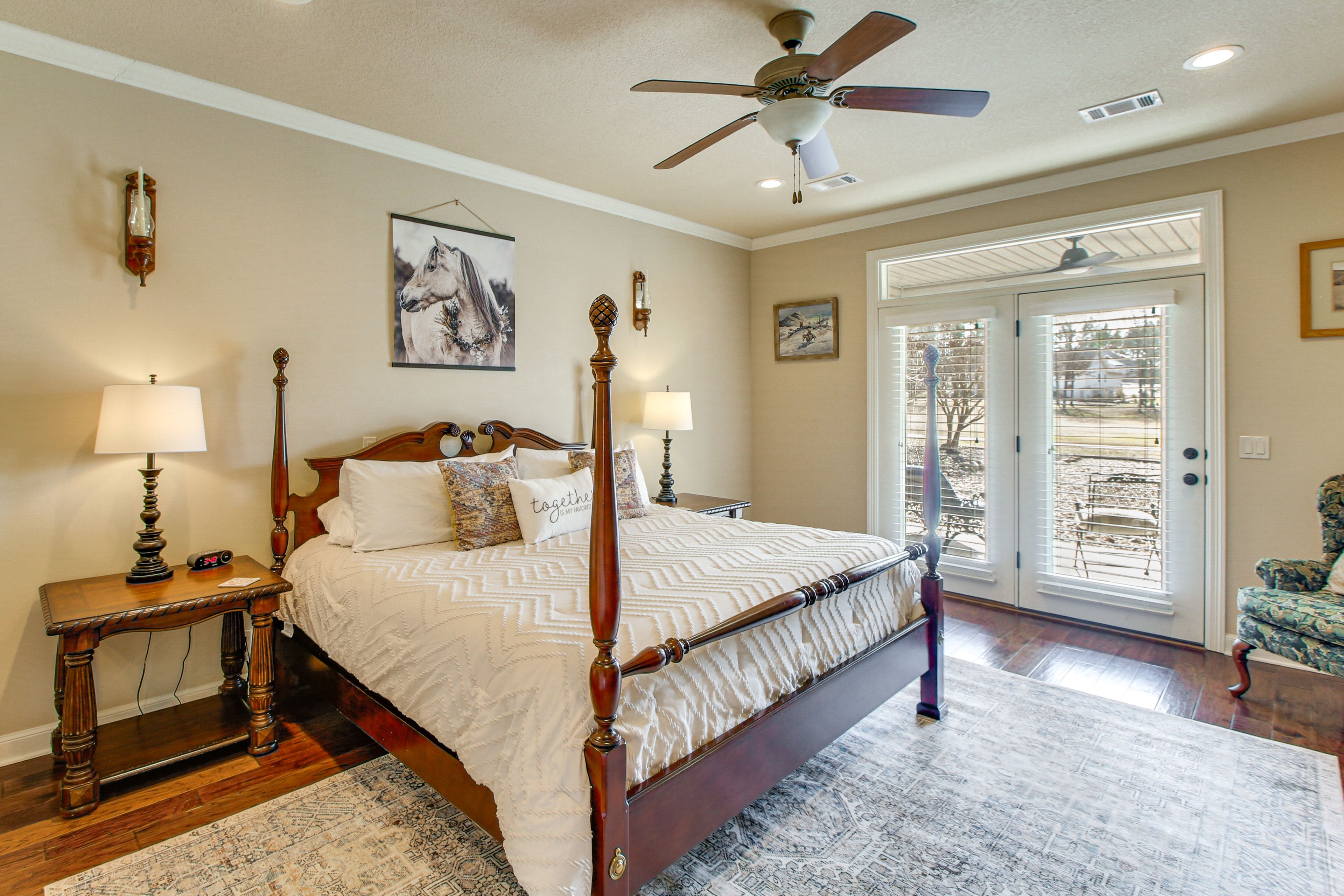 Bedroom 1 | King Bed