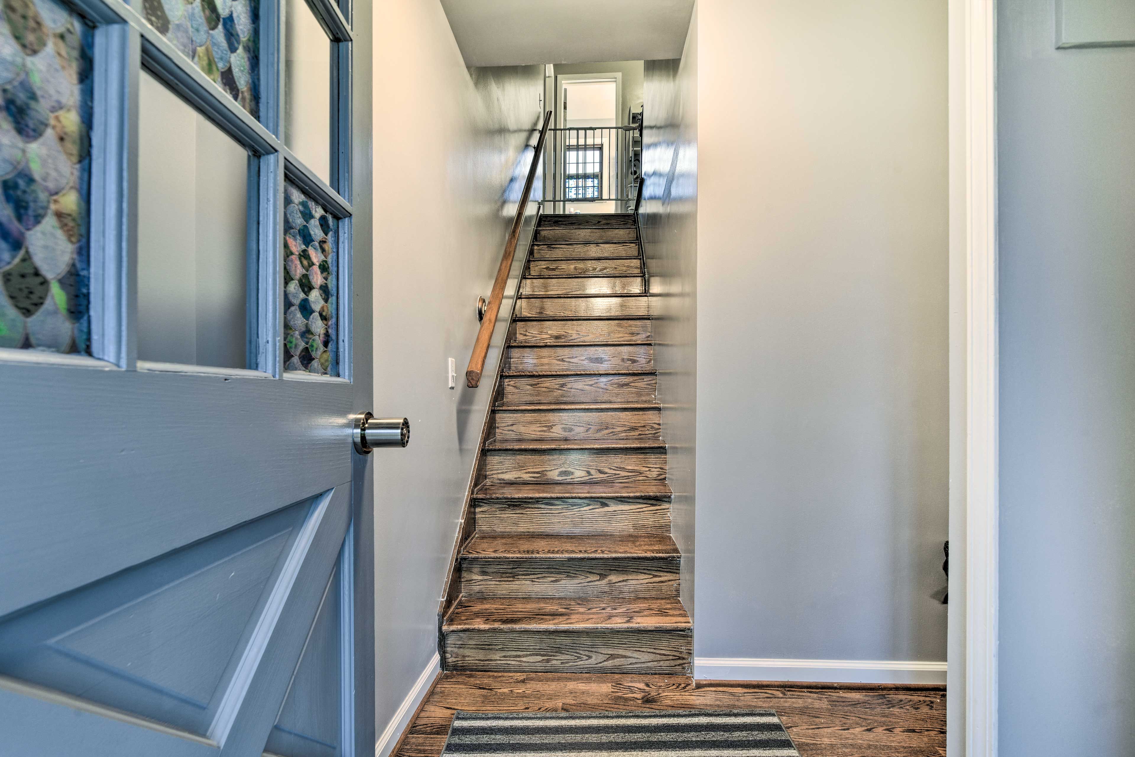 Front Entryway | Stairs to Access Unit