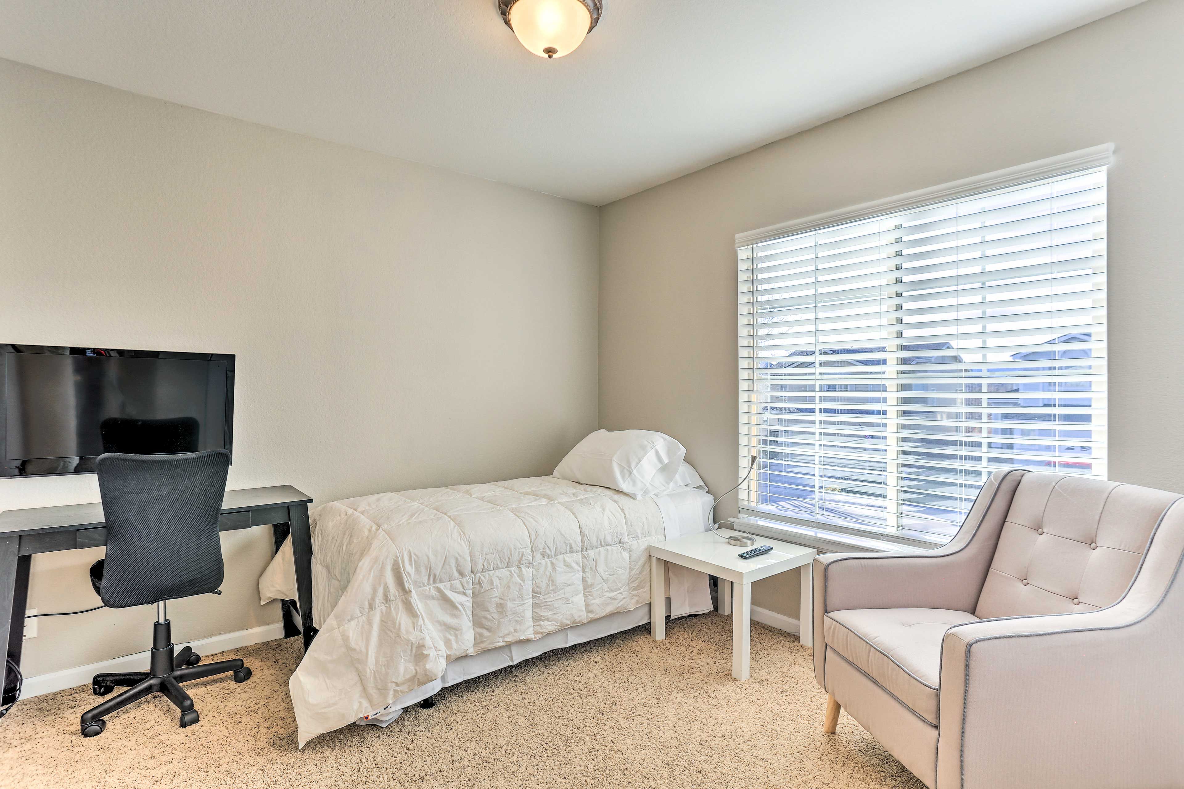 Bedroom 3 | Twin Bed