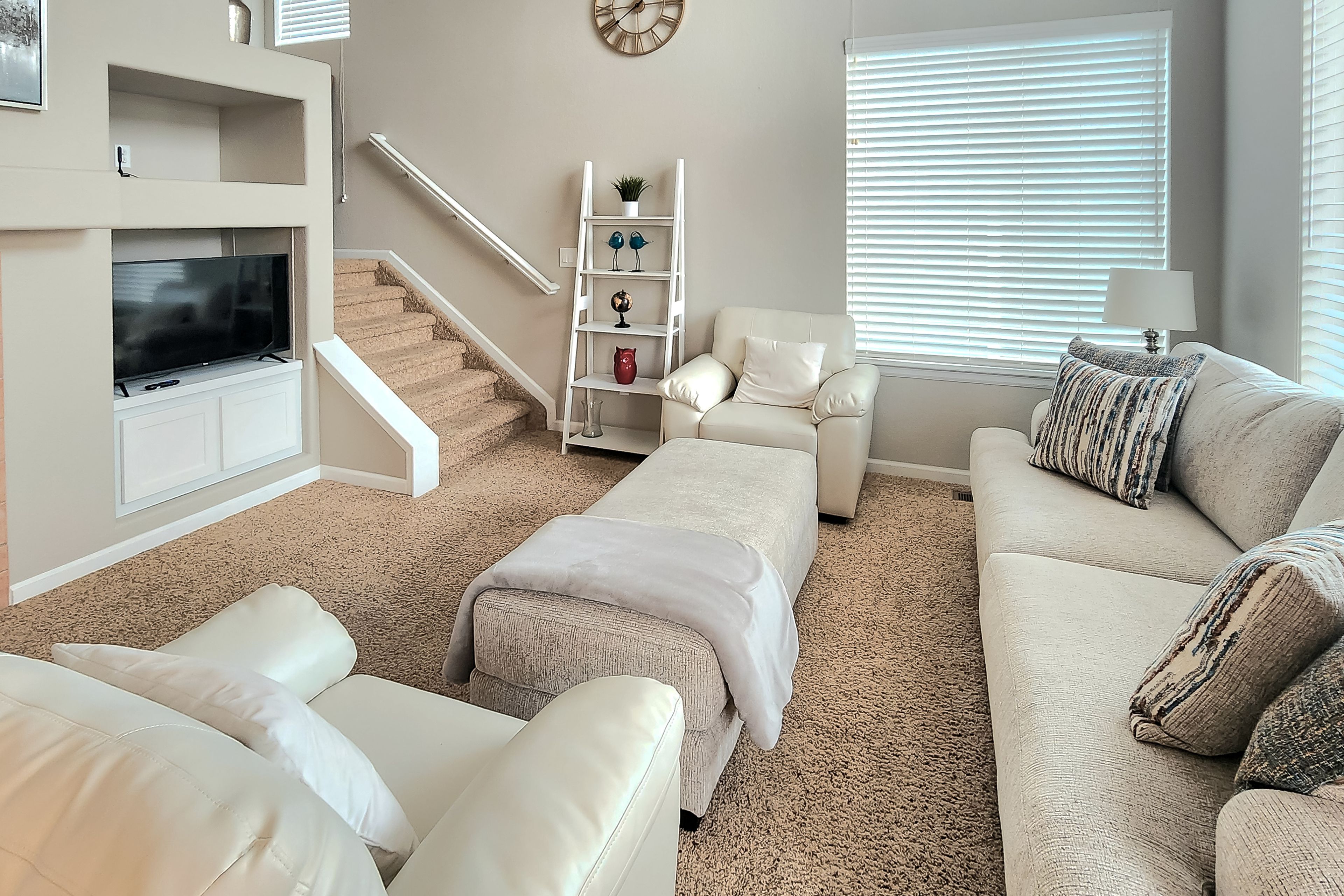 Living Room | Central A/C | Smart TV | Decorative Fireplace