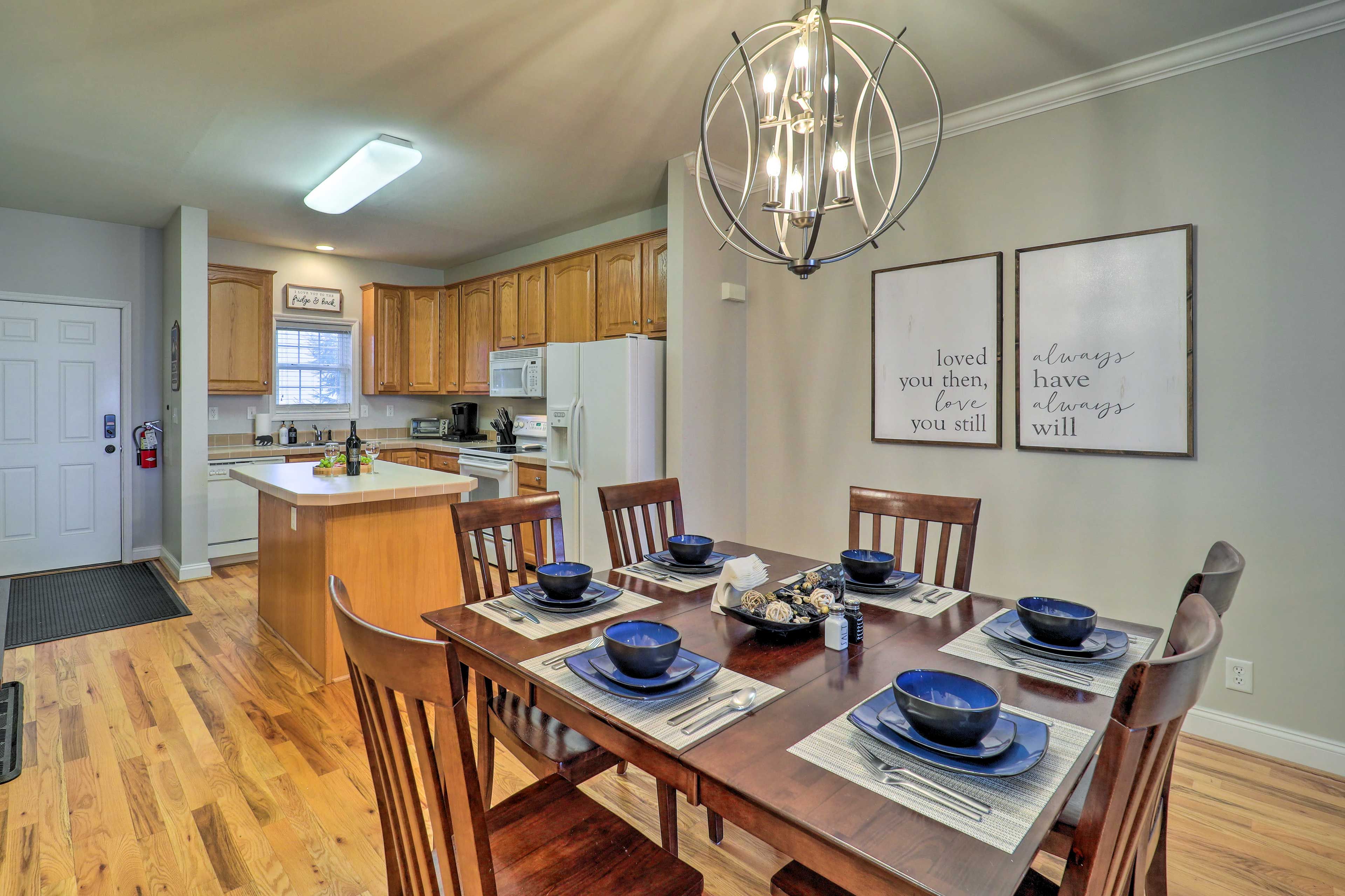 Dining Area | Dishware/Flatware | Trash Bags/Paper Towels
