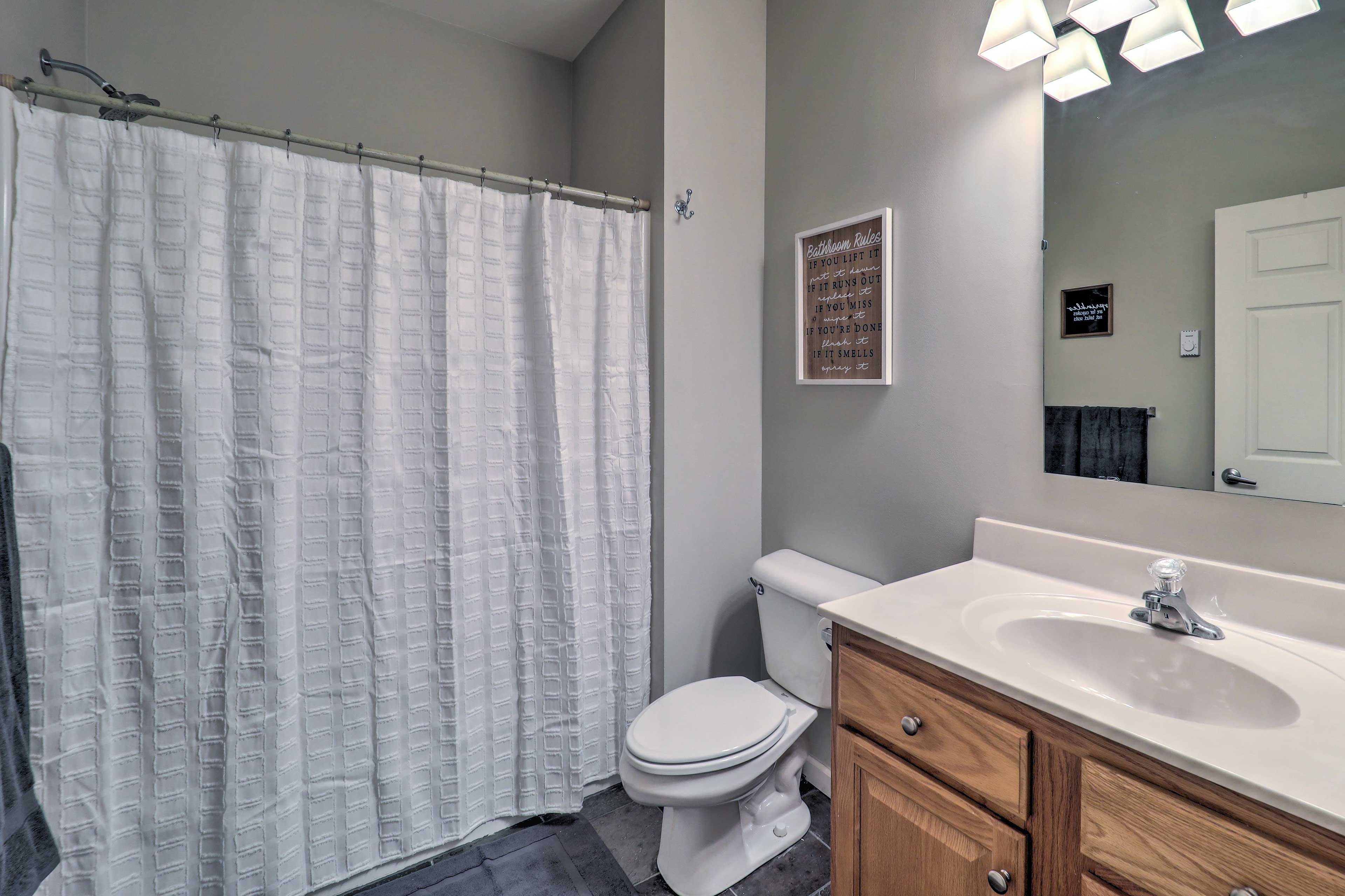 Full Bathroom | Hair Dryer