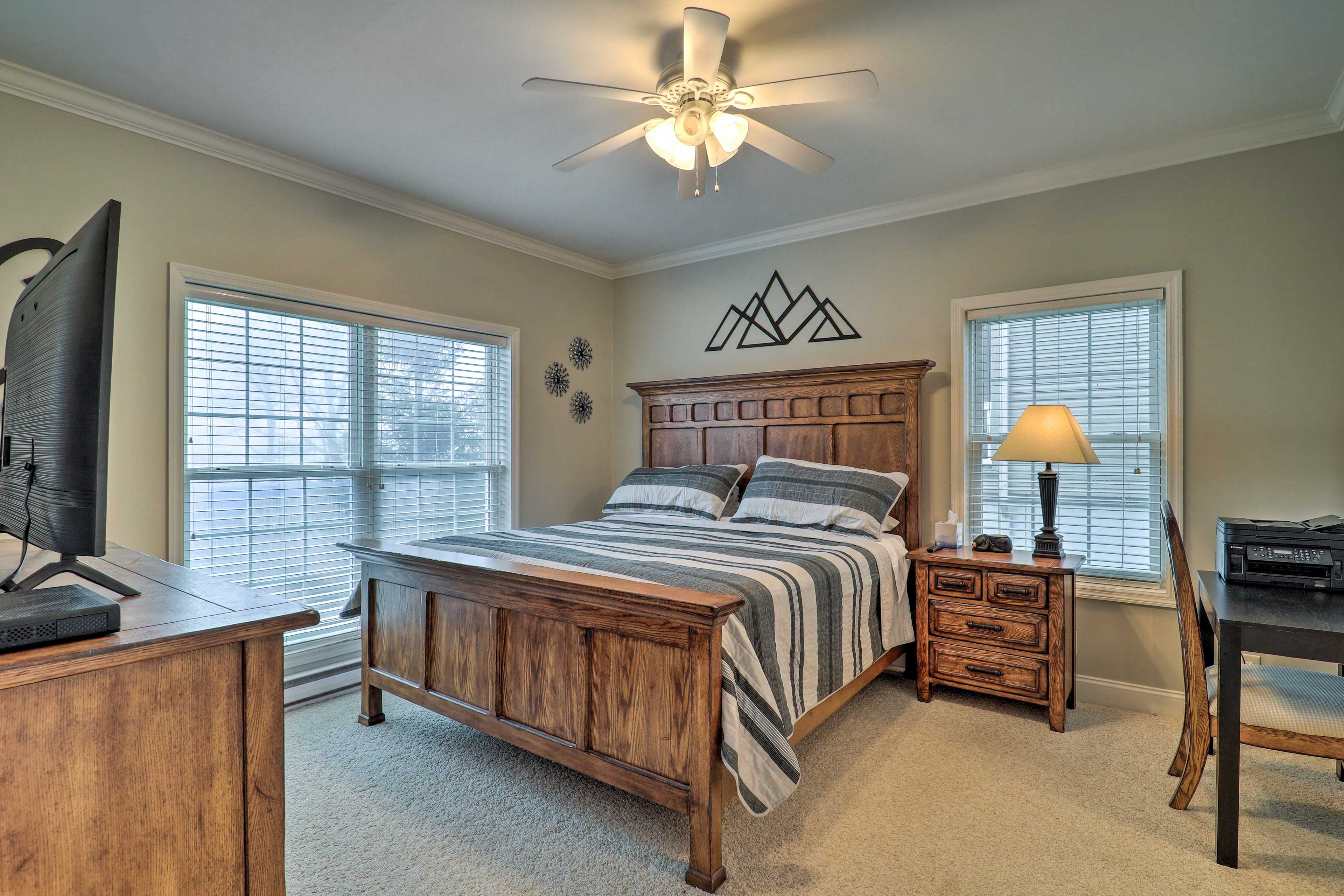 Bedroom 1 | King Bed | Linens Provided | En-Suite Bathroom | Desk w/ Printer