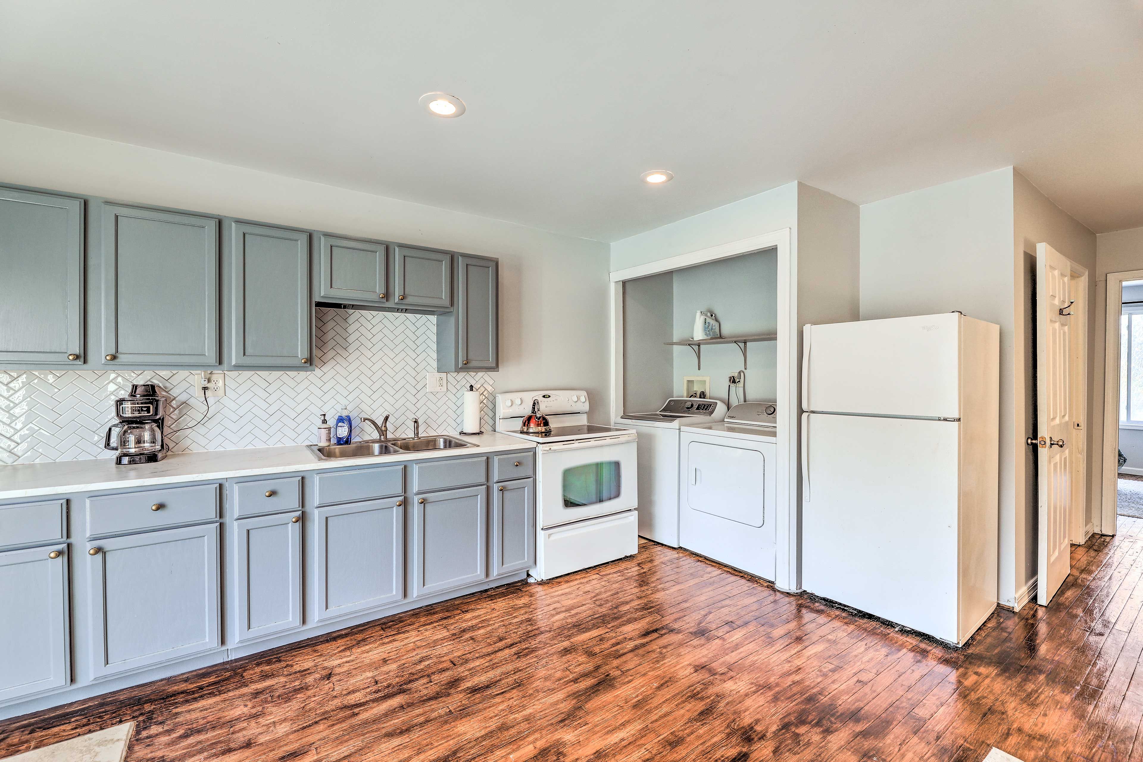 Kitchen | 2nd-Floor Cottage | Located Above Horse Barn | Long Creek On-Site