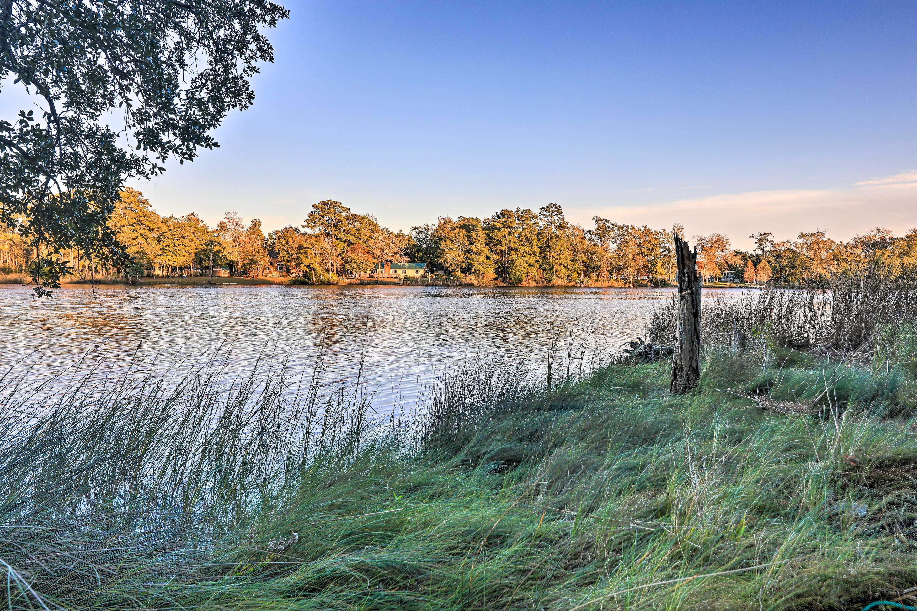 Long Creek | Waterfront & Kayak Access | Access to 30 Acres of Hiking Trails