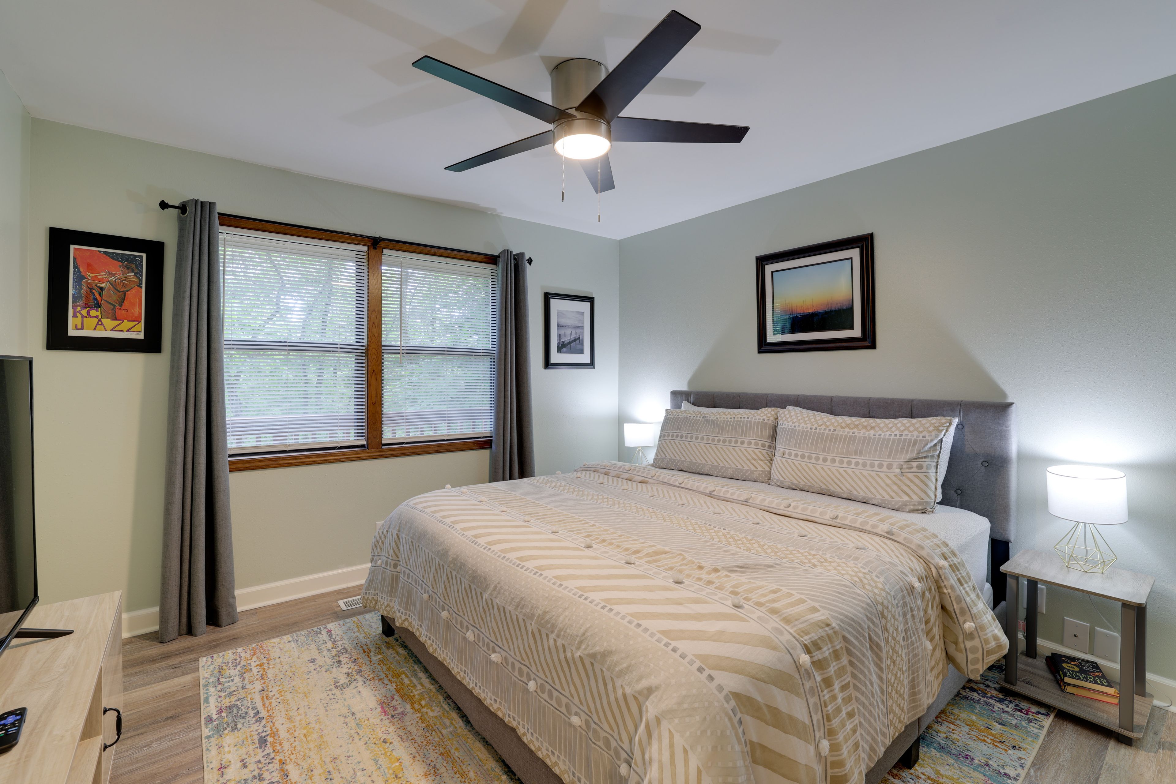 Bedroom 2 | King Bed