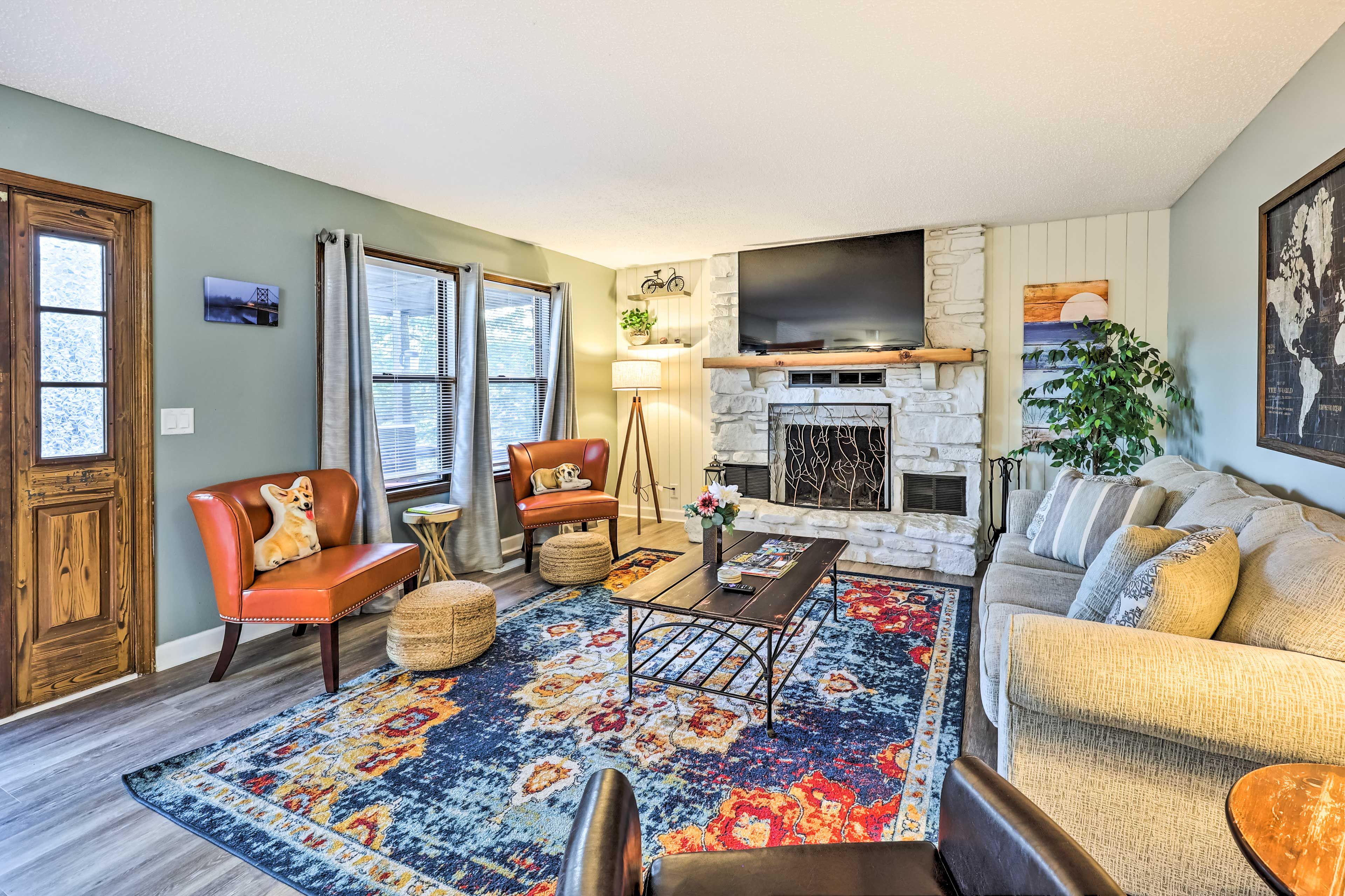 Holiday Island Vacation Rental | 2BR | 2BA | 1,050 Sq Ft | Step-Free Access