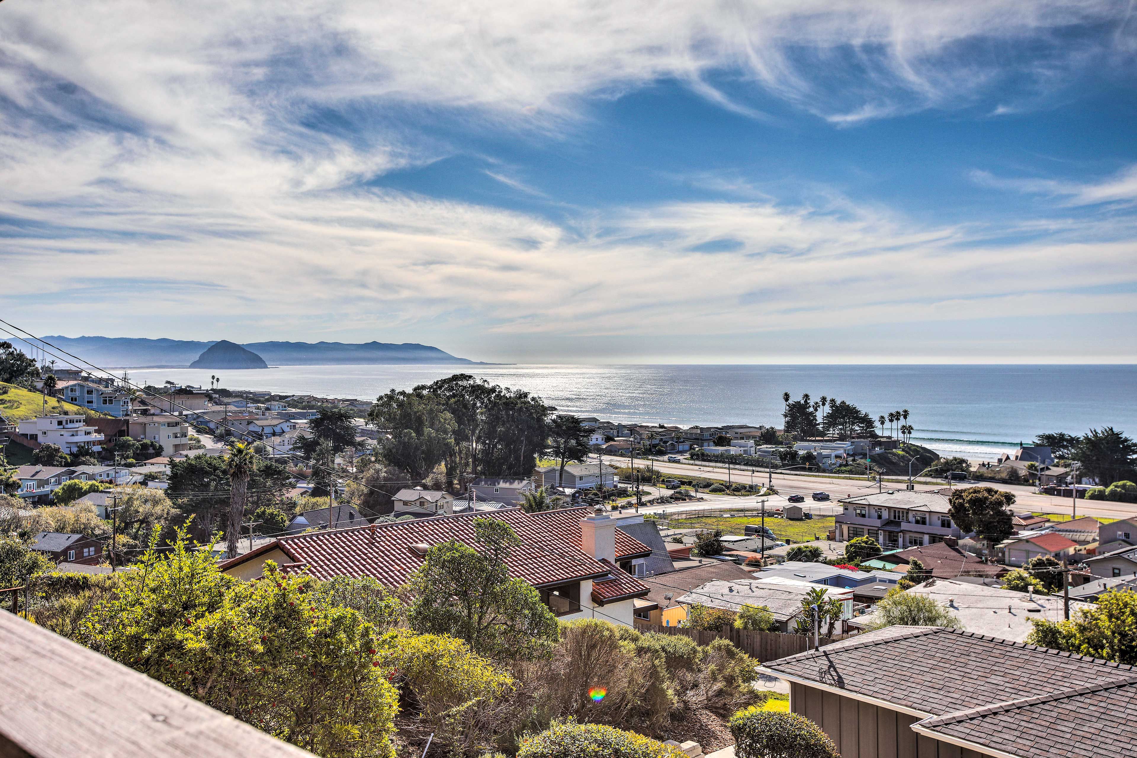 Cayucos Vacation Rental | 2BR | 2.5BA | Stairs Required | 1,650 Sq Ft
