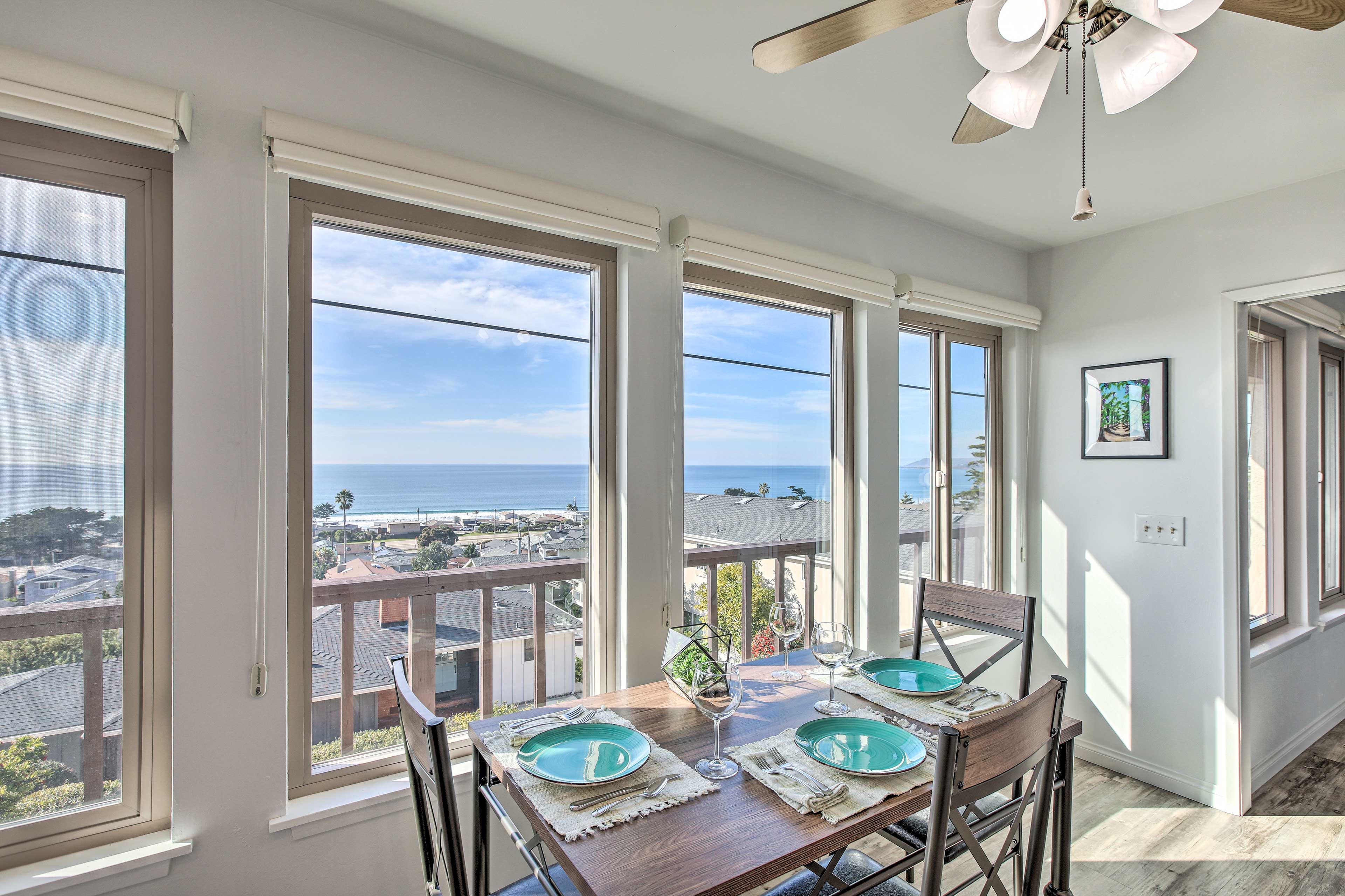 Dining Area | Dishware/Flatware | High Chair
