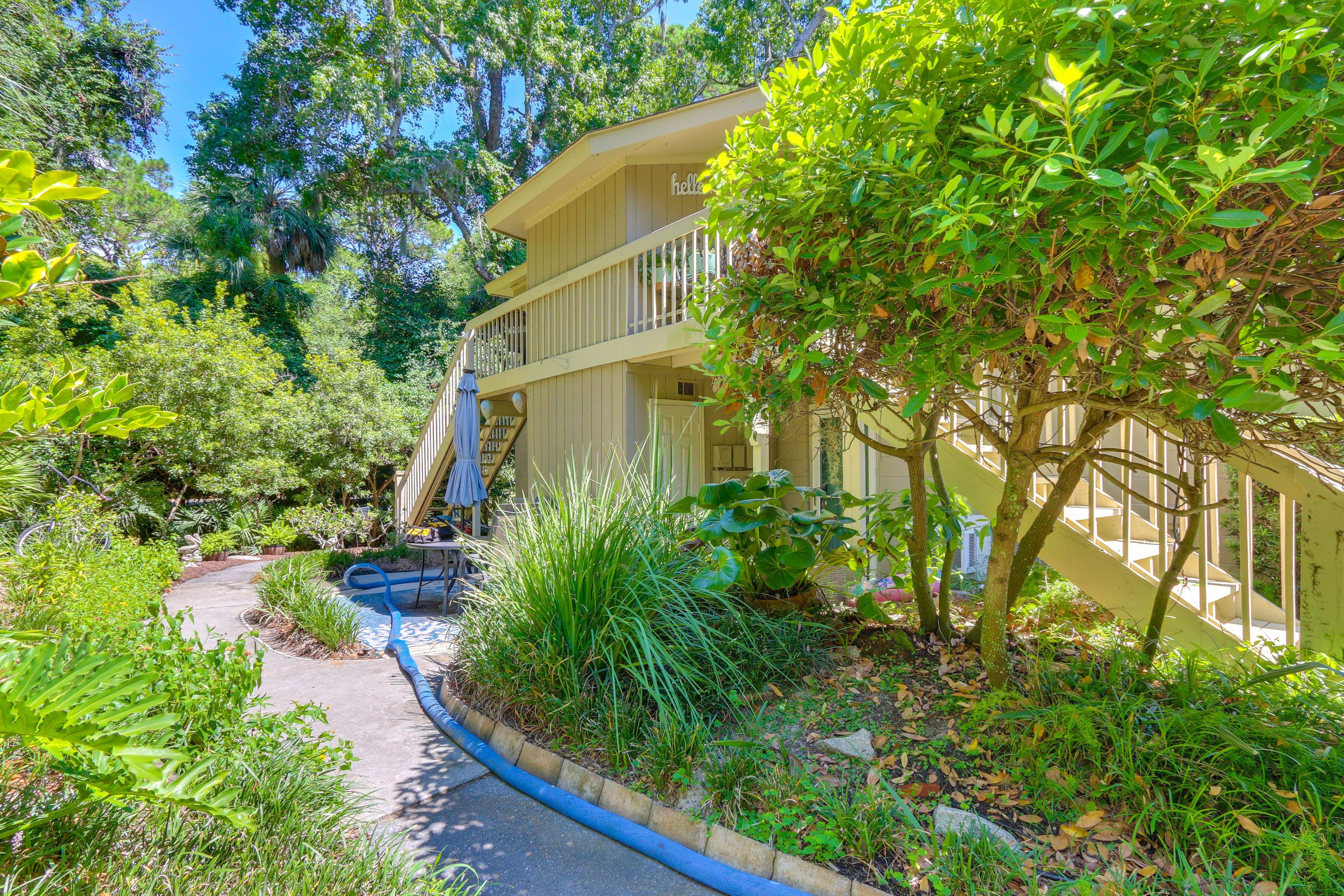 Exterior | 570 Sq Ft | Single-Story Condo