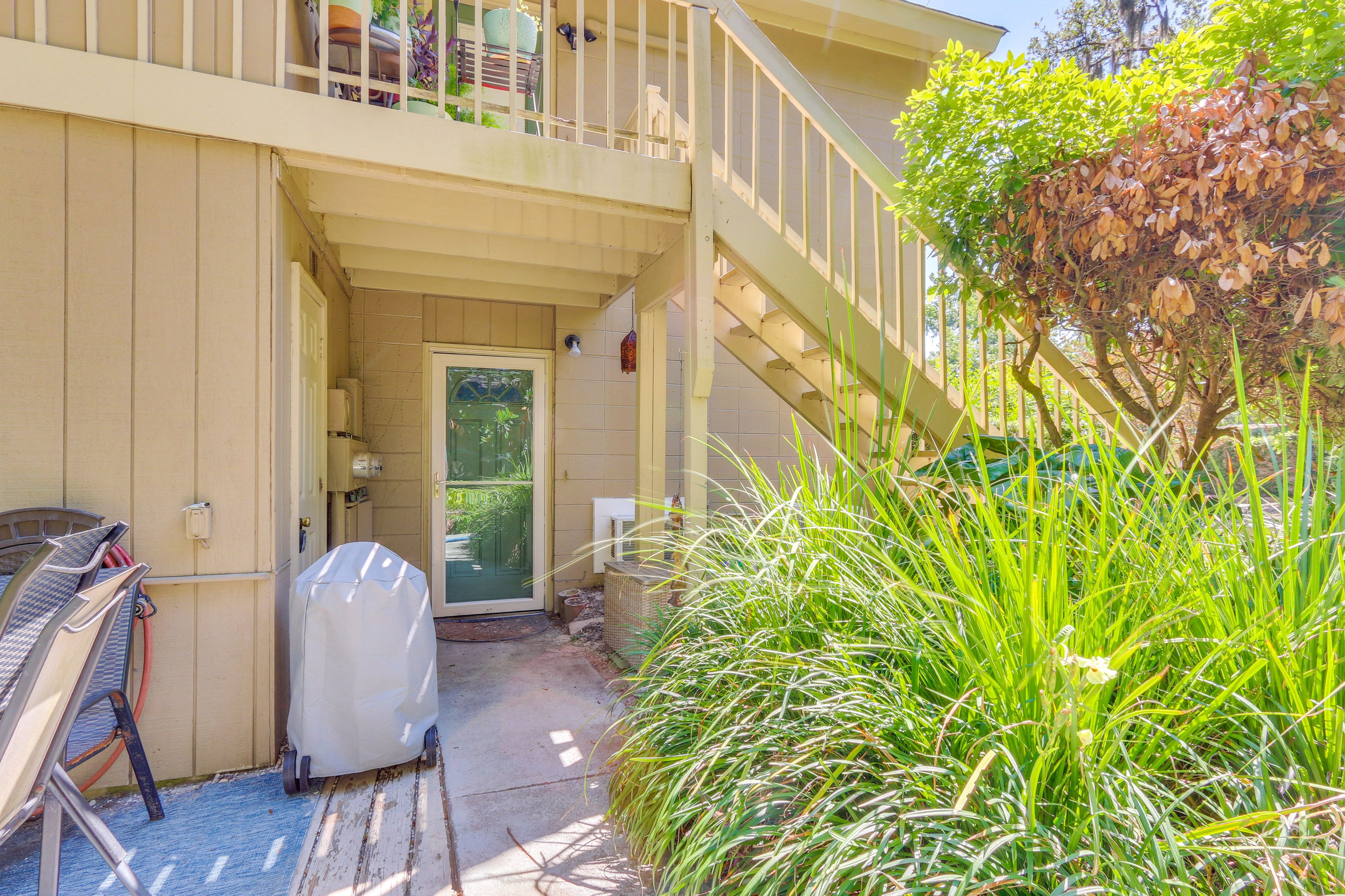 Unit Exterior | Shared Patio