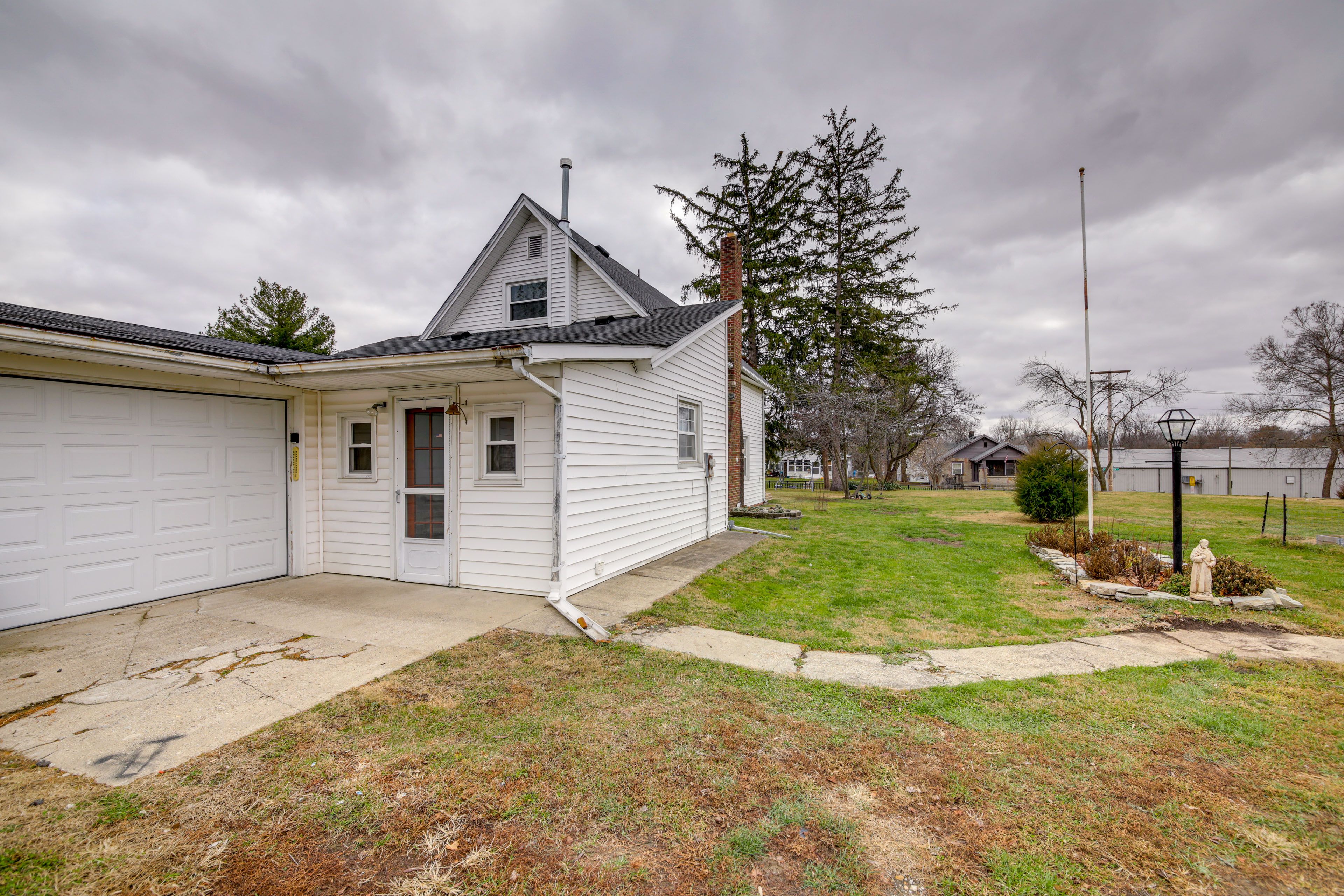House Exterior | Private Yard