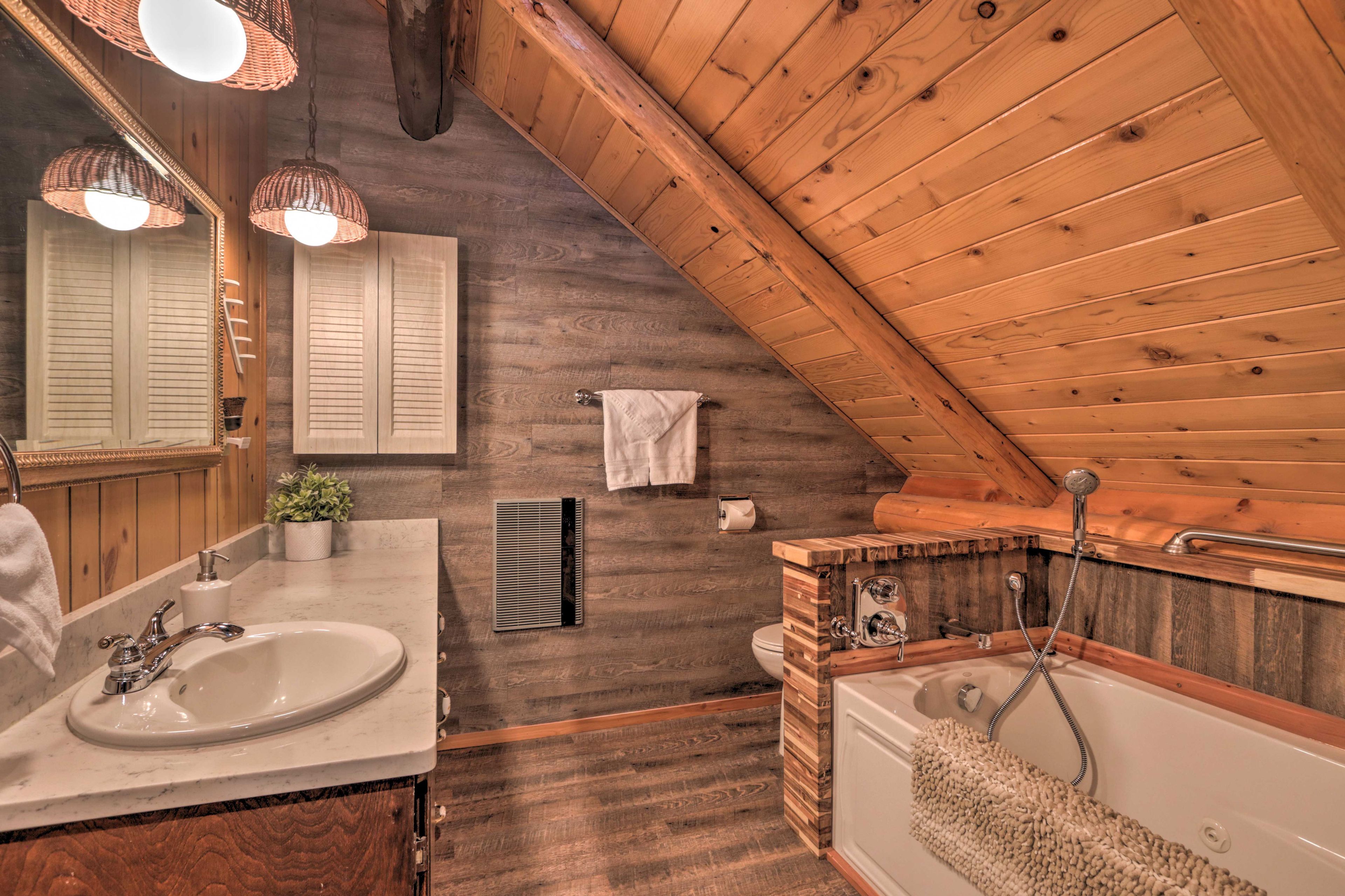 Bathroom | Complimentary Toiletries
