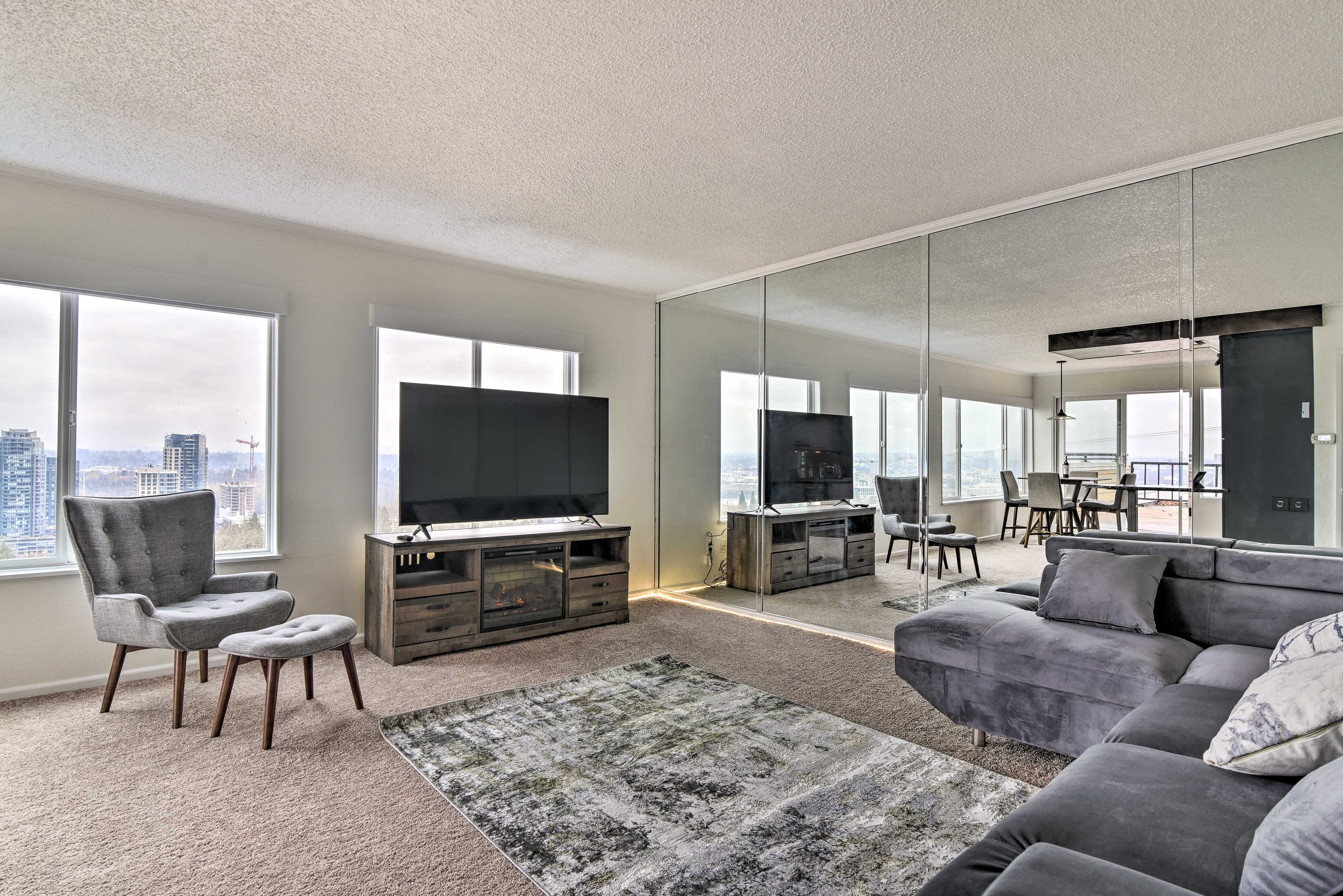 Living Room | Pet Friendly w/ Fee