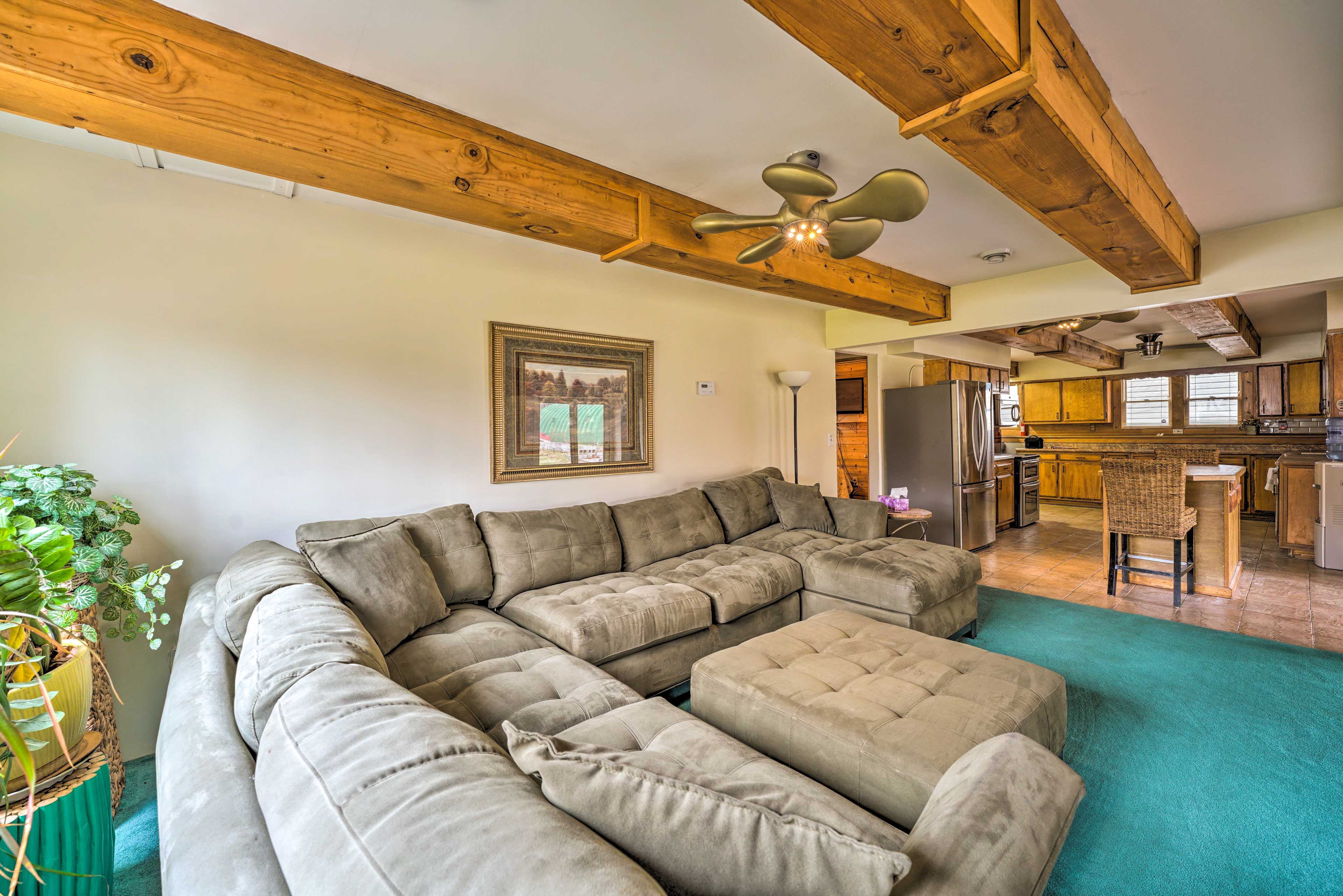 Living Room | Free WiFi
