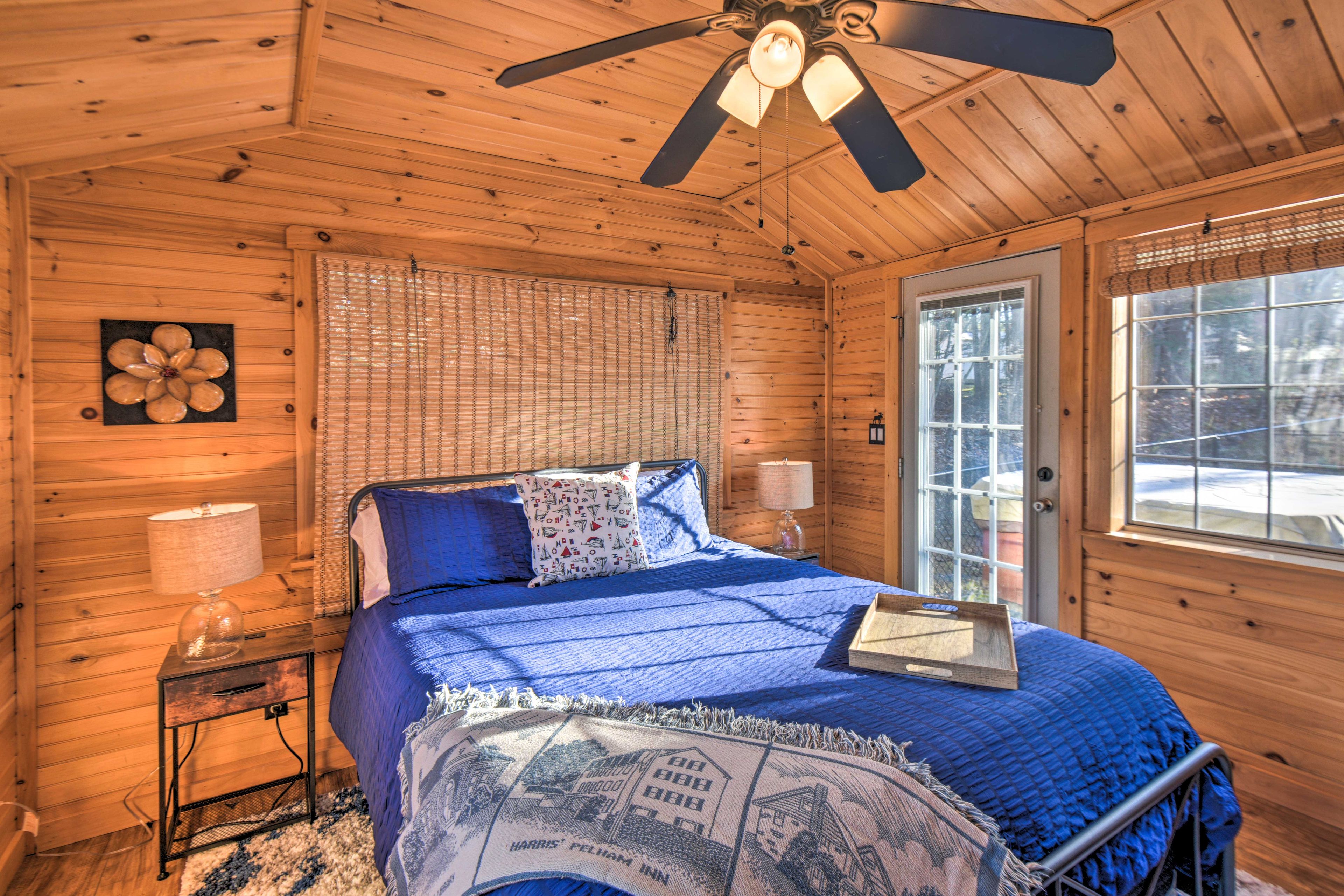 Bedroom 1 | King Bed
