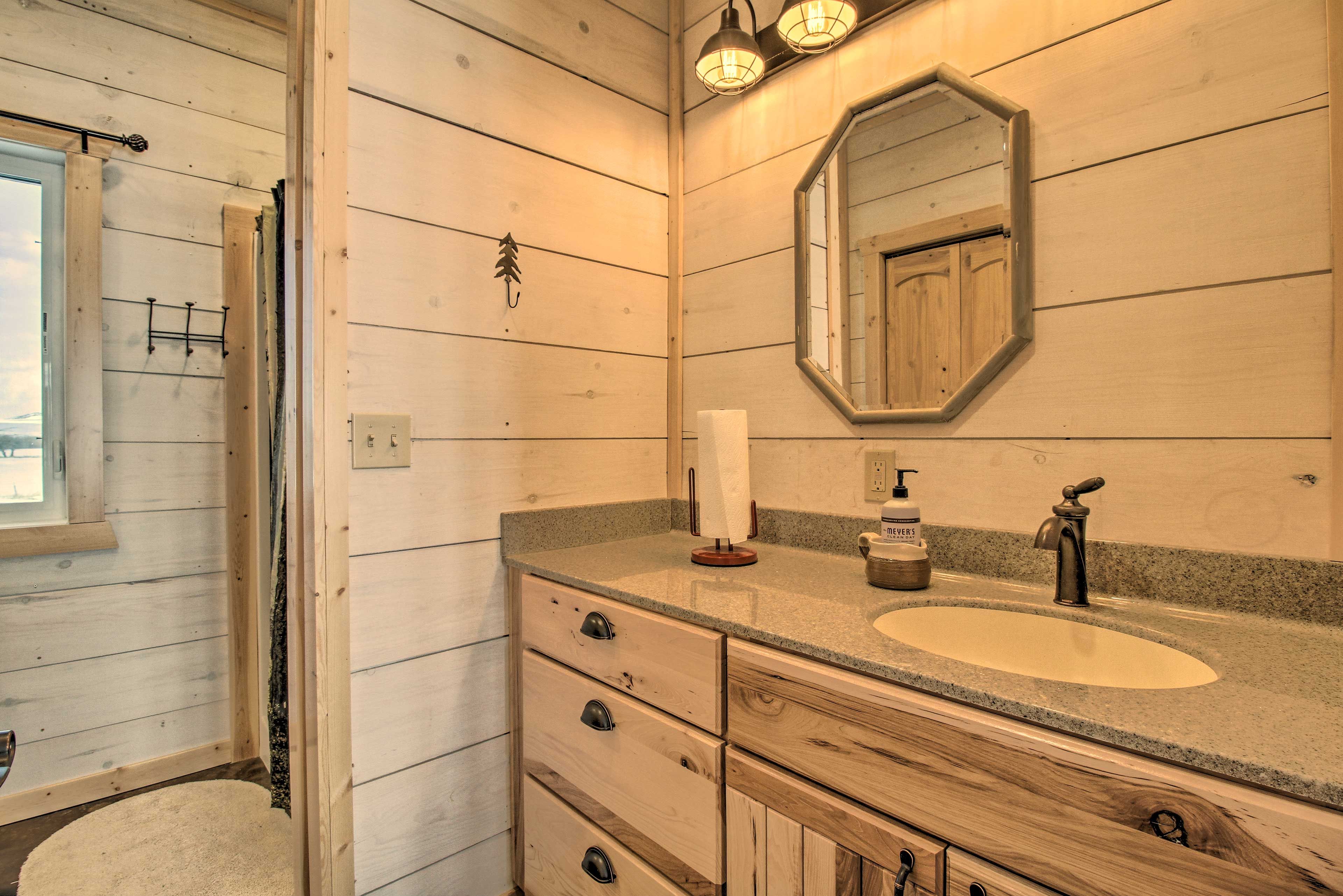 En-Suite Bathroom