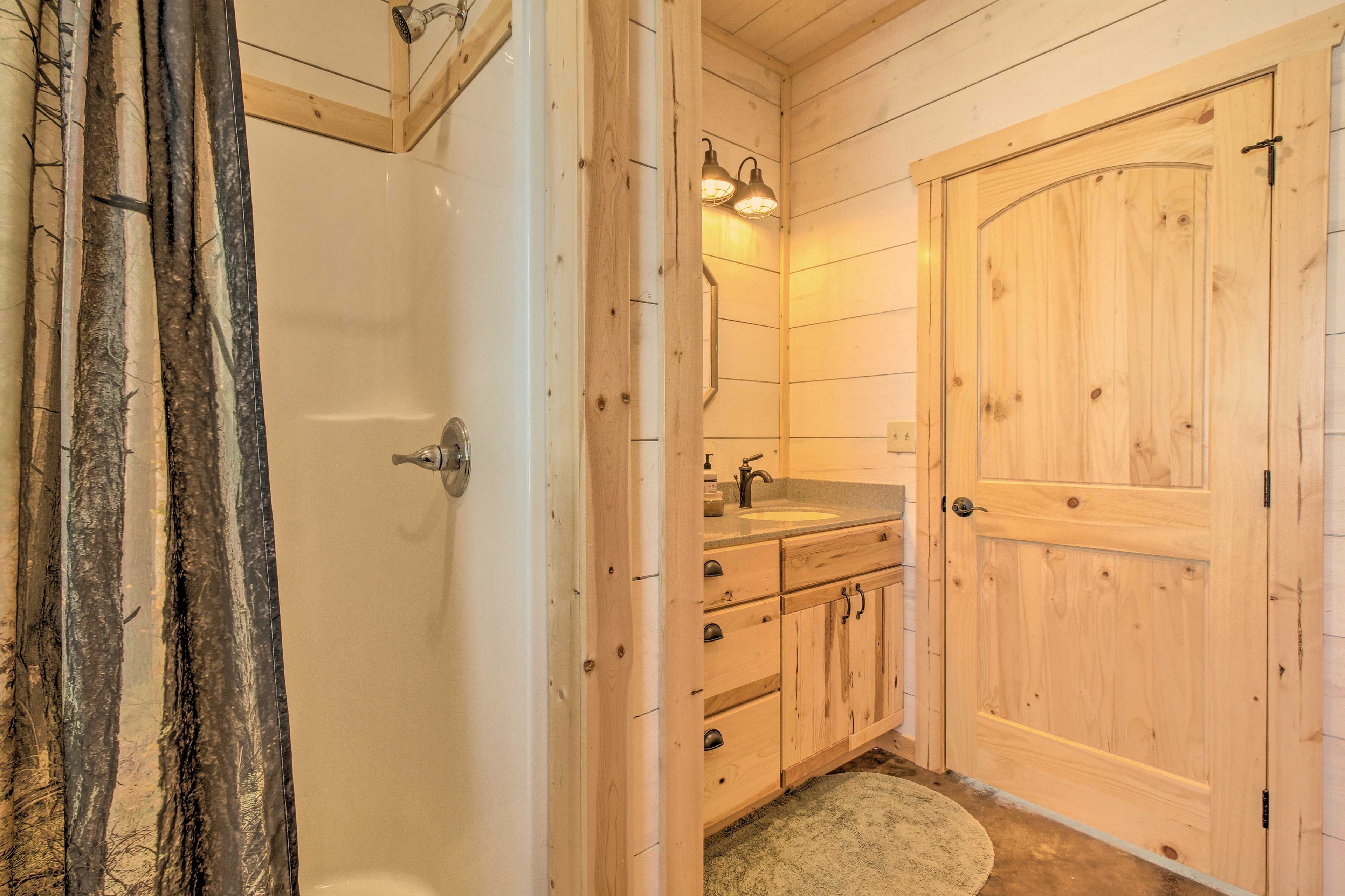 Full Bathroom