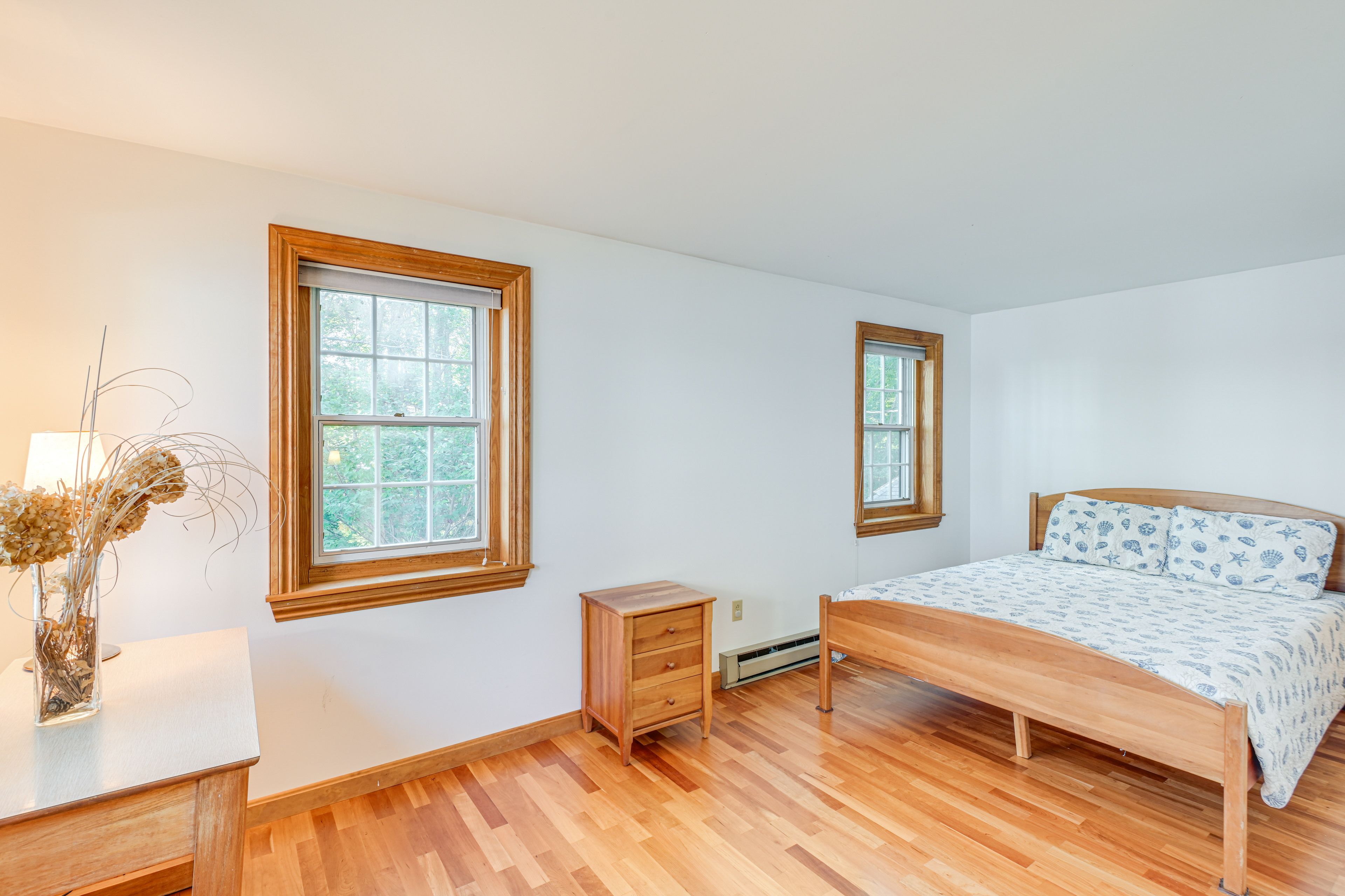 Bedroom 2 | Queen Bed