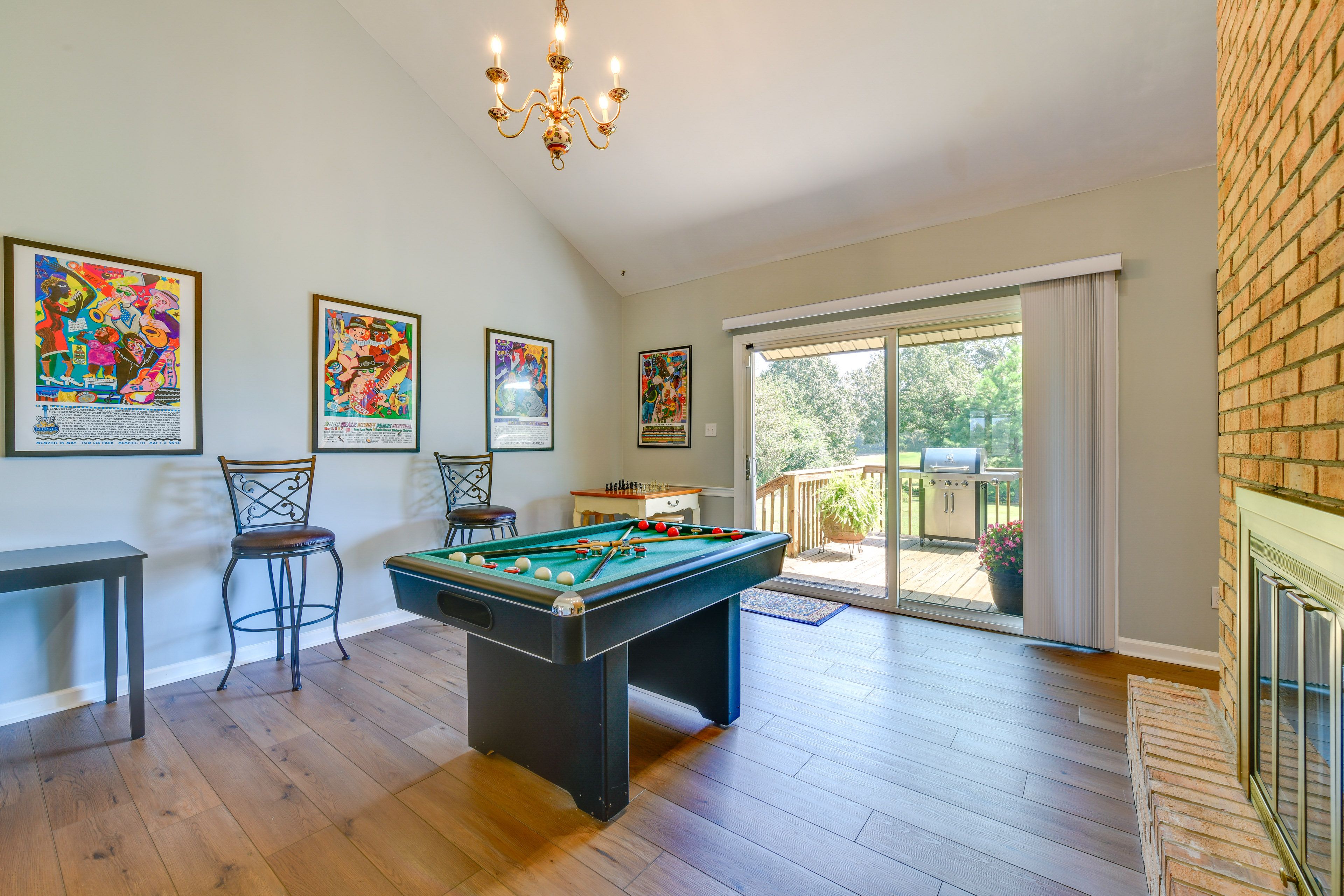 Game Room | Chess Table | Free WiFi | Central A/C & Heating