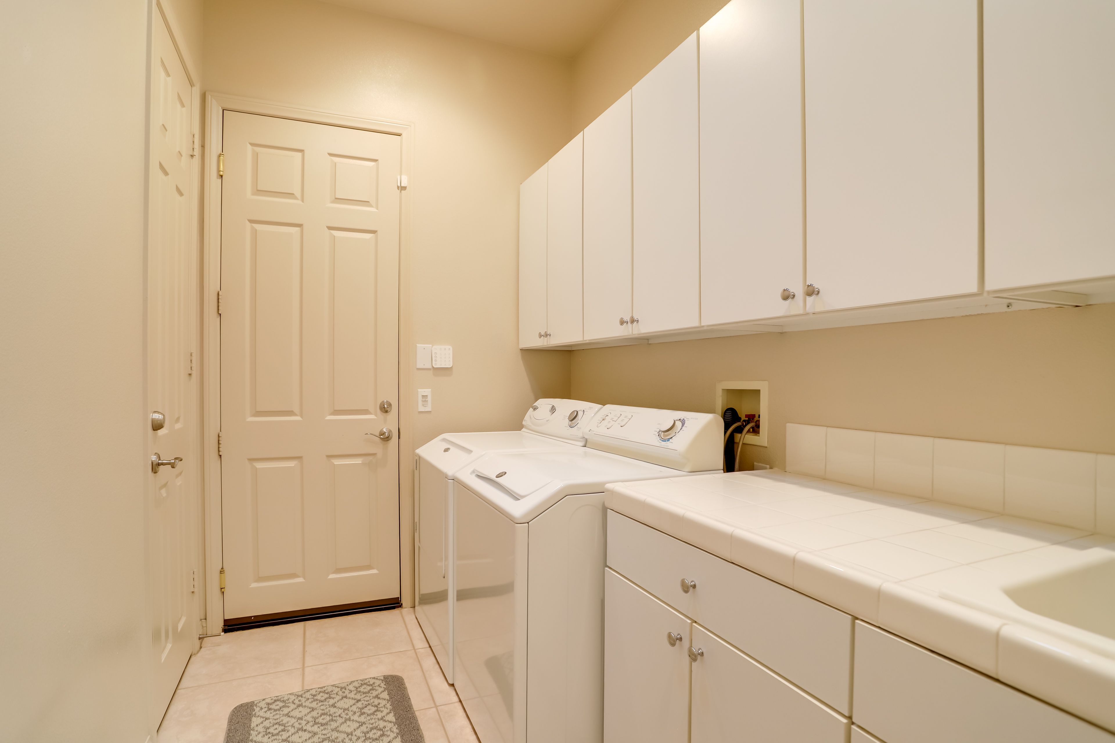 Laundry Room | Detergent Provided