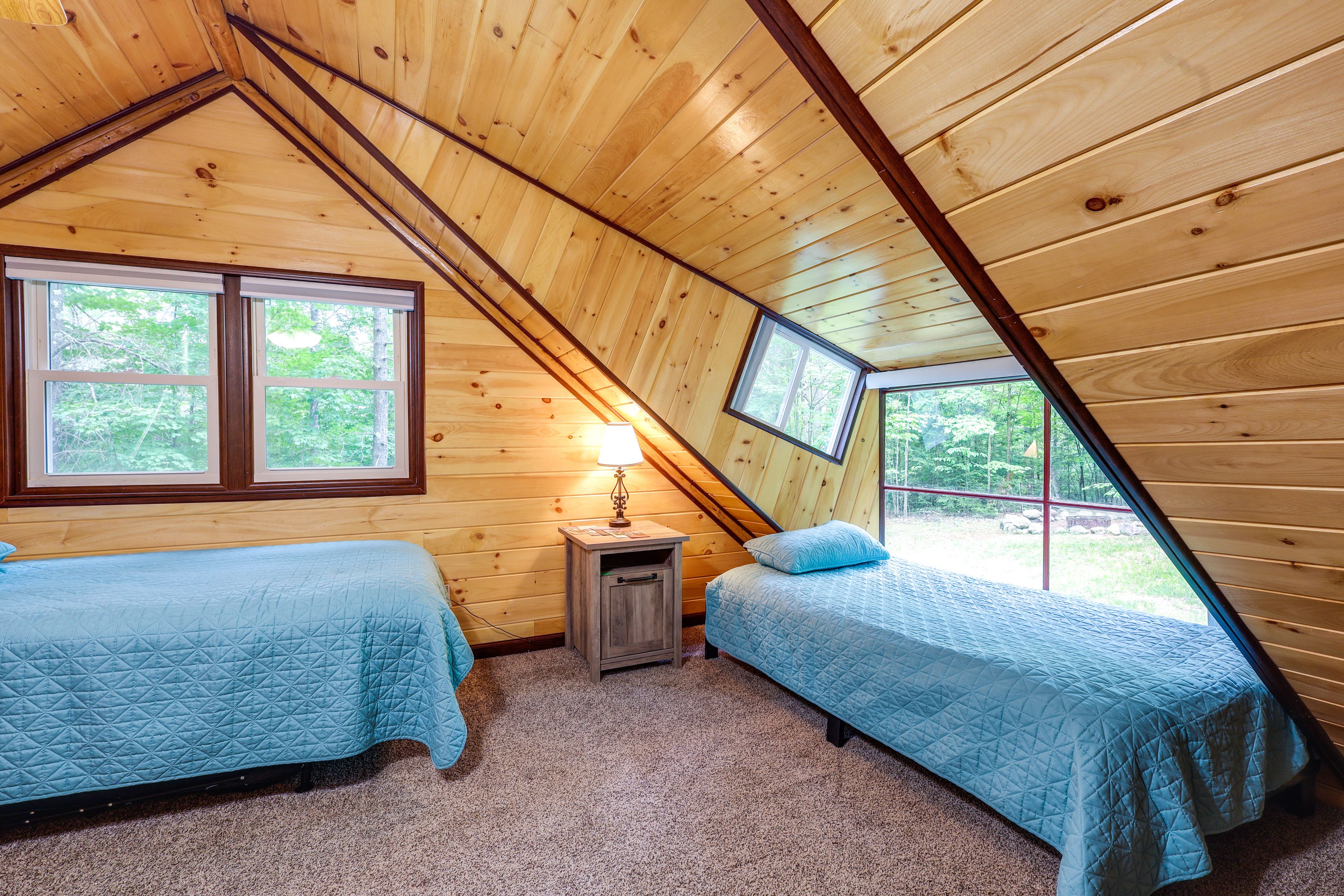 Loft | 2 Twin Beds