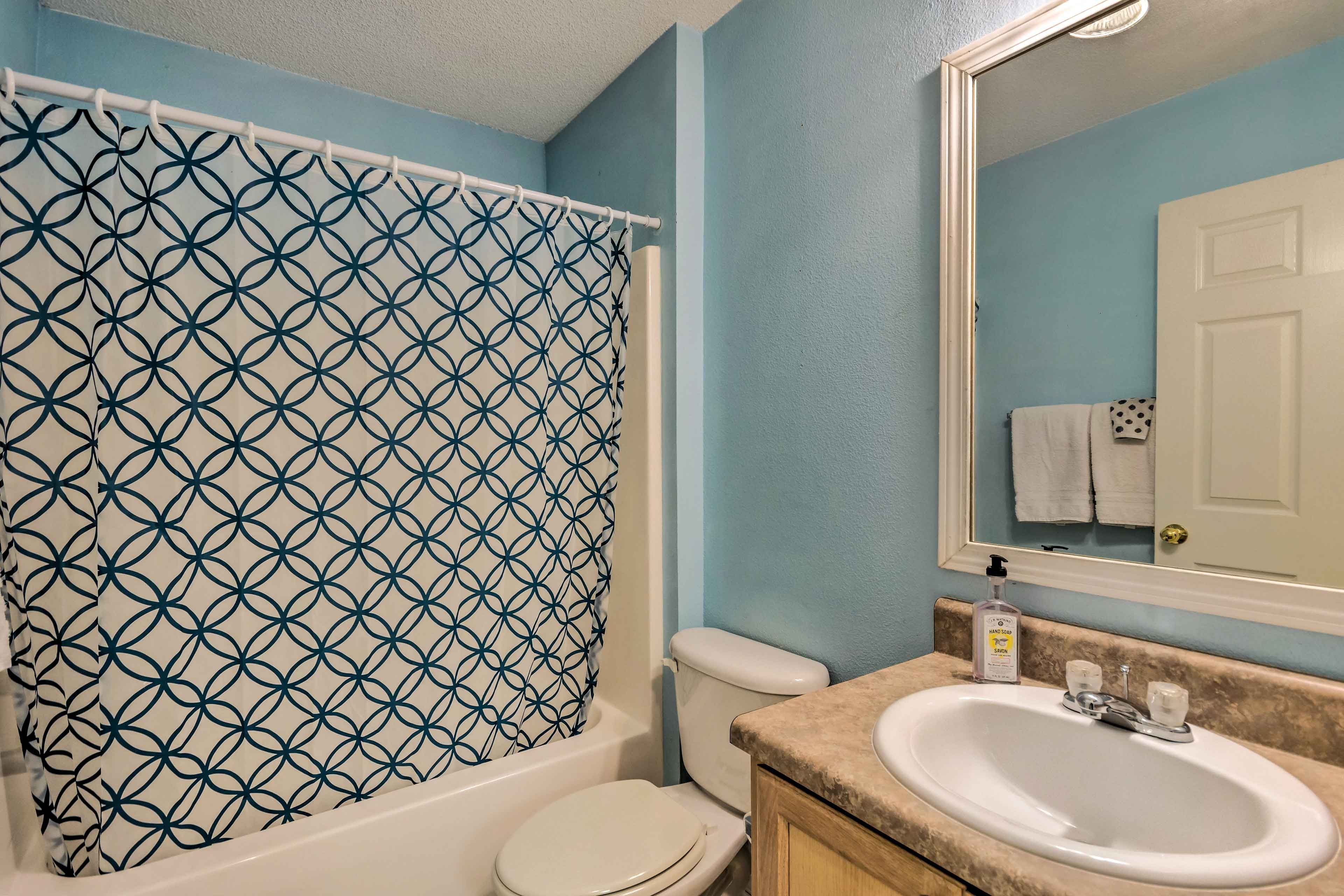 Bathroom | Towels Provided | Complimentary Toiletries