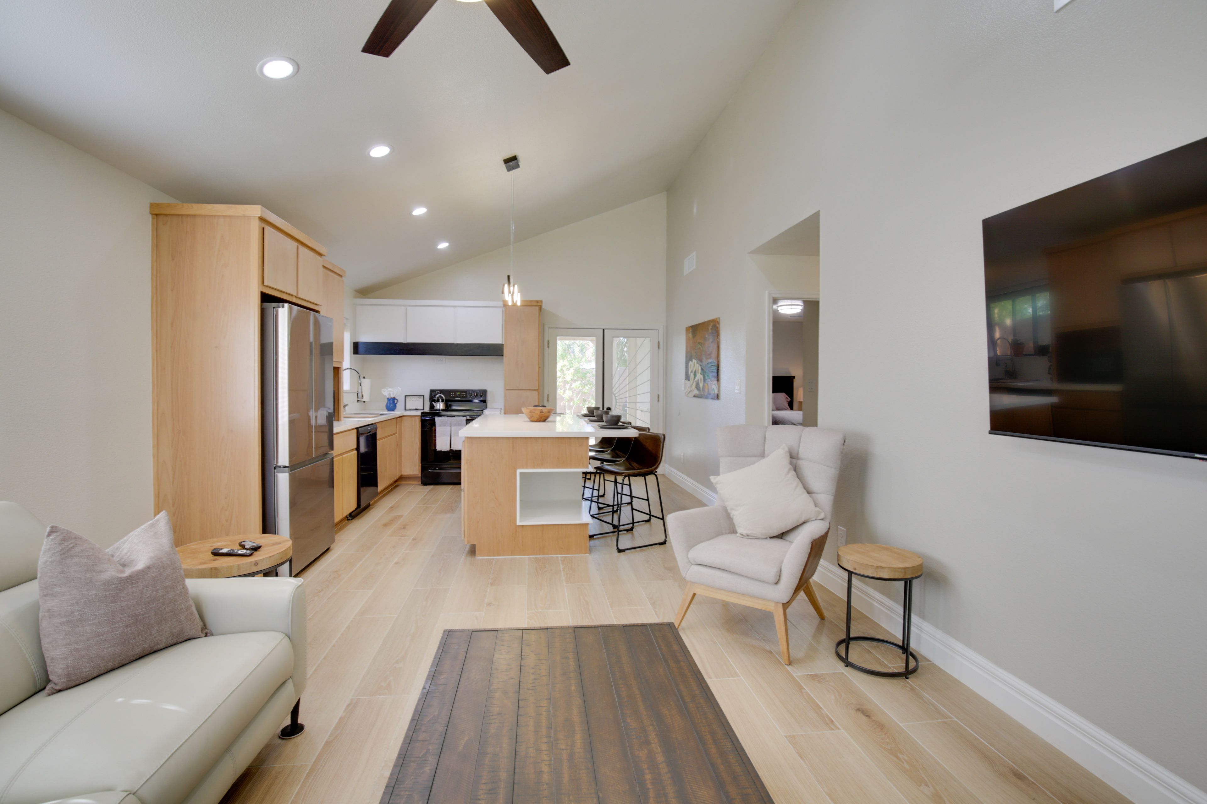 Living Room | Full Air Mattress | TV w/ Cable | Washer & Dryer