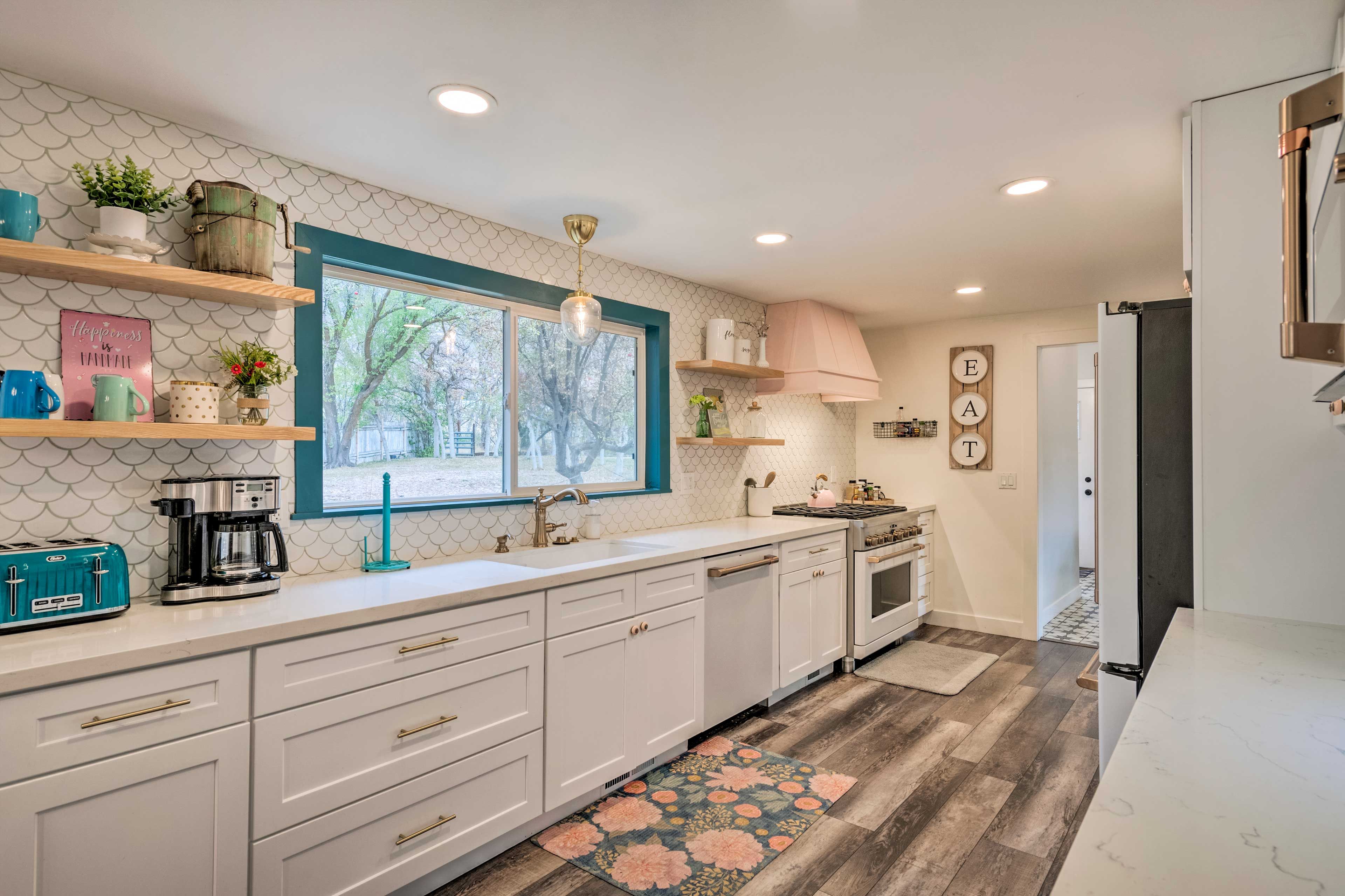 Kitchen | Main Level | Dishwasher | Crockpot | Coffee Maker | Cooking Basics