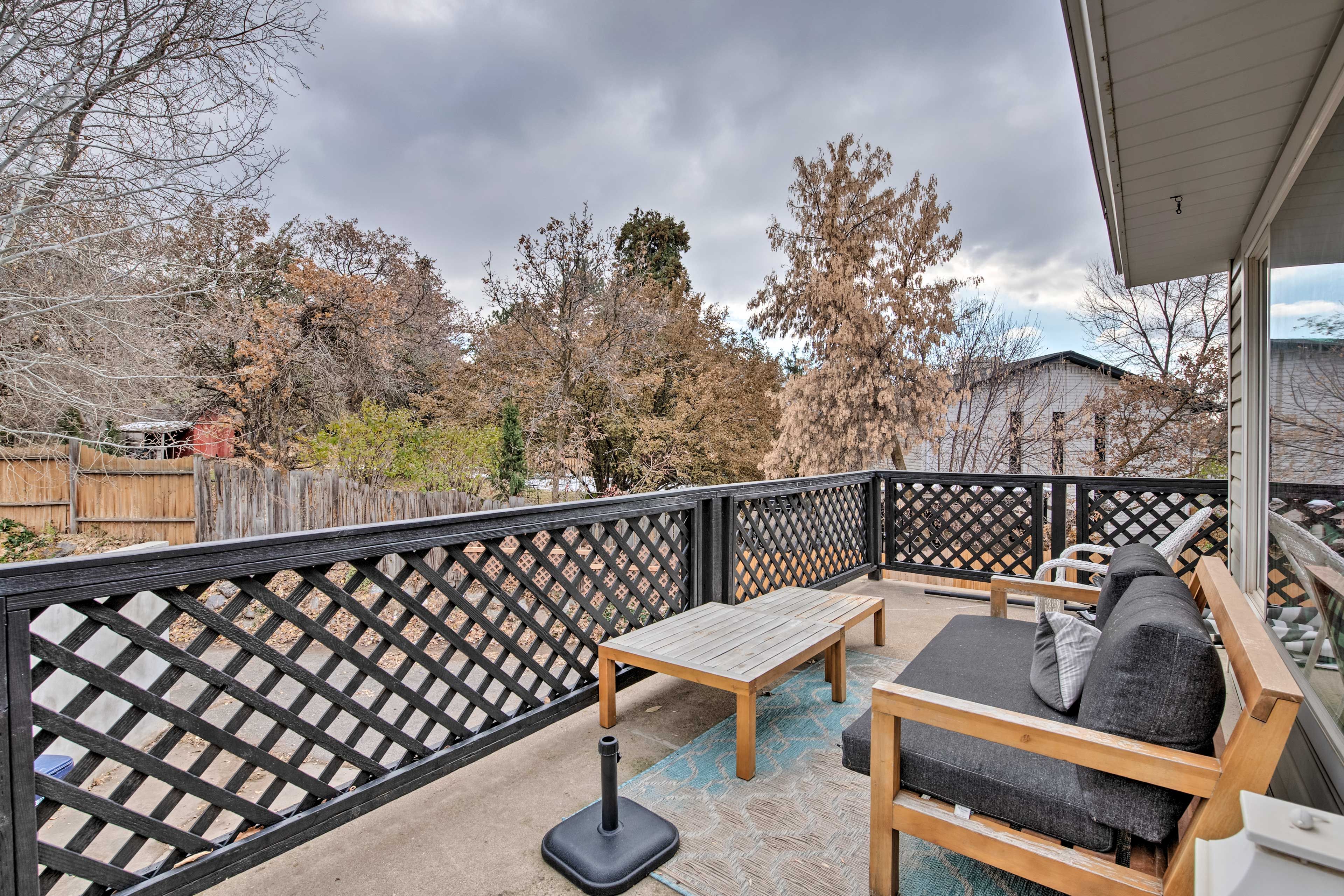 Deck | Outdoor Seating