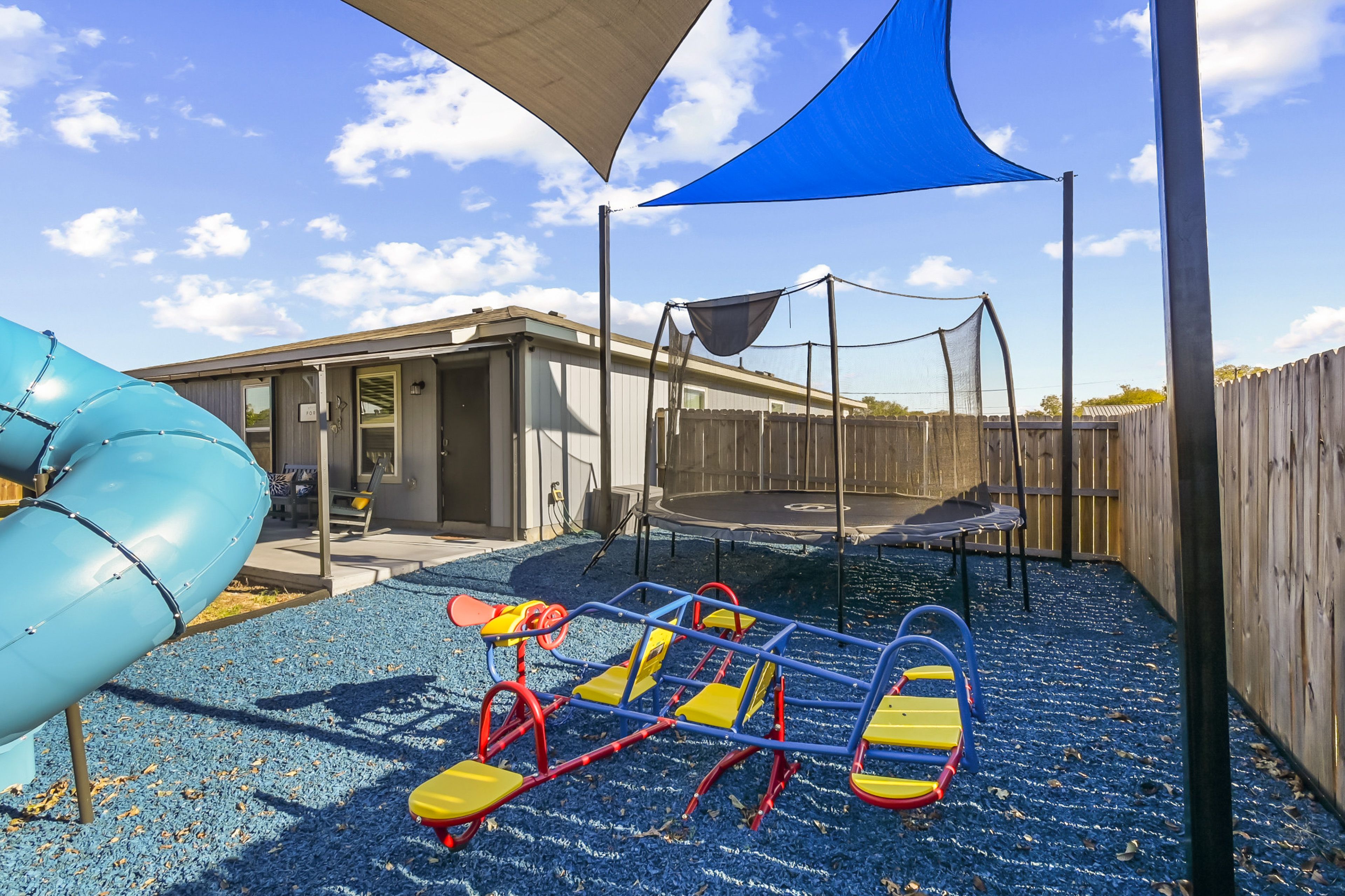 Bellmead Vacation Rental | 3BR | 2BA | 1 Step Required | 1,300 Sq Ft