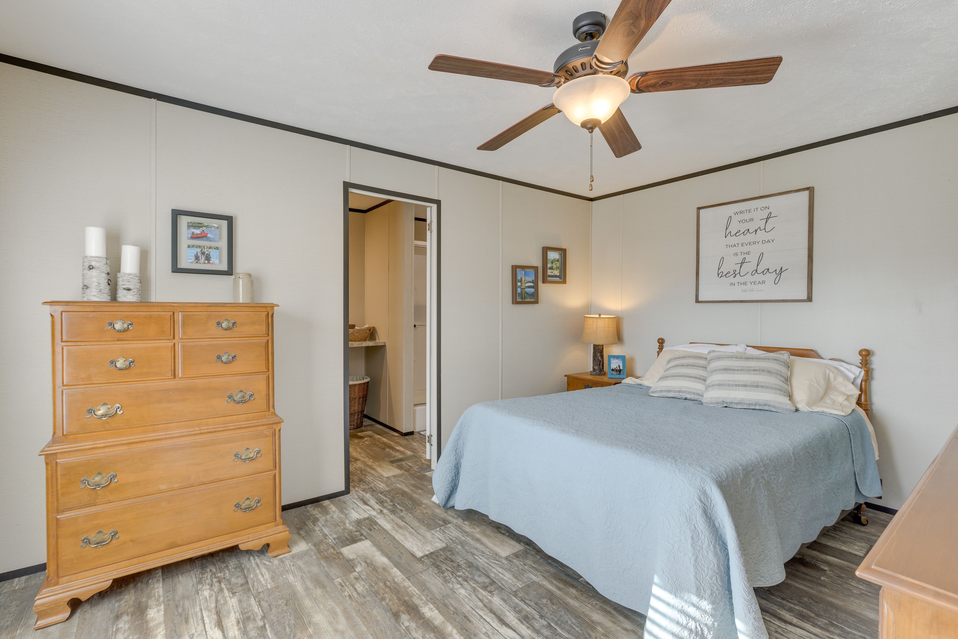 Bedroom 1 | Queen Bed | Dressers | En-Suite Bathroom