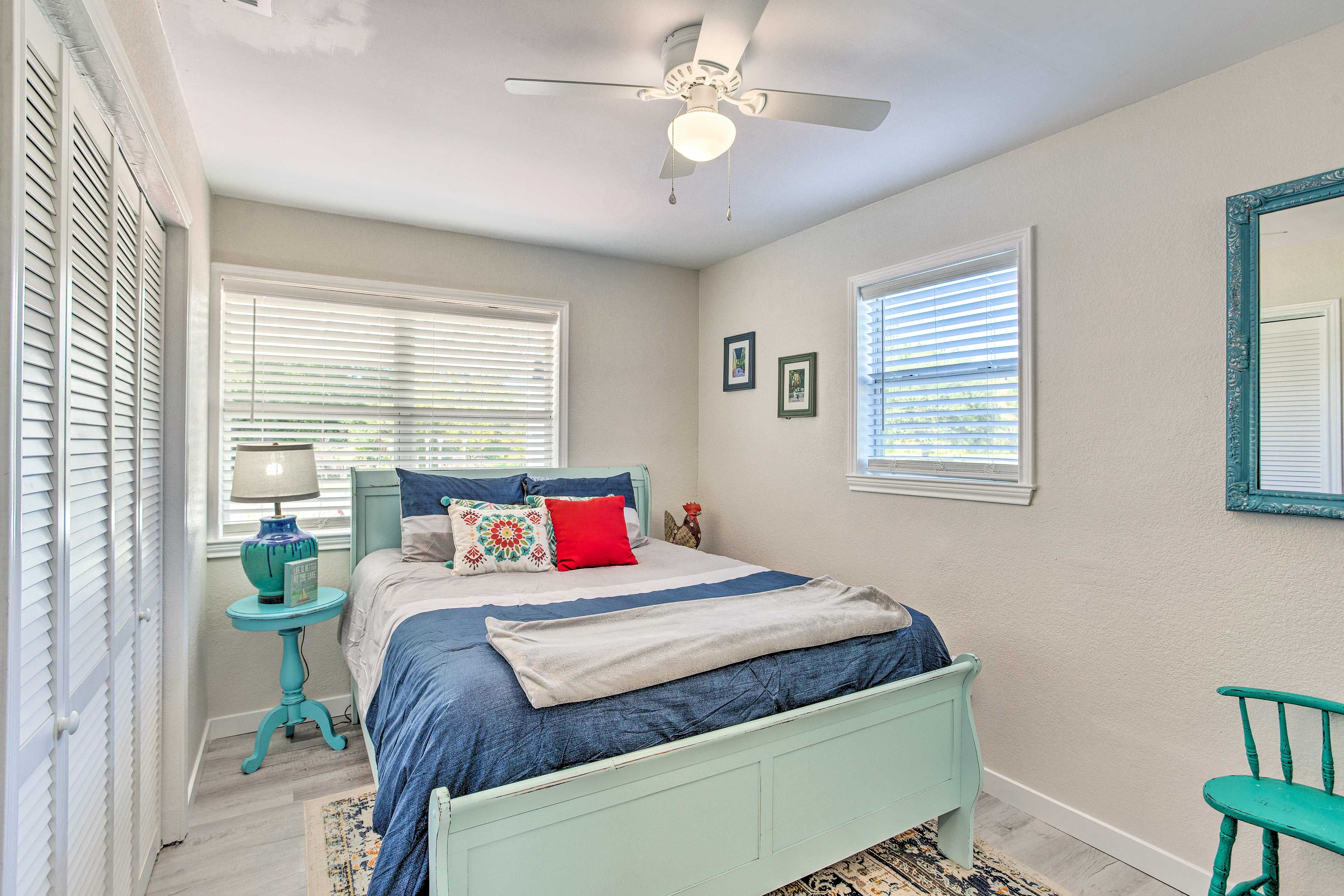 Bedroom 3 | Queen Bed