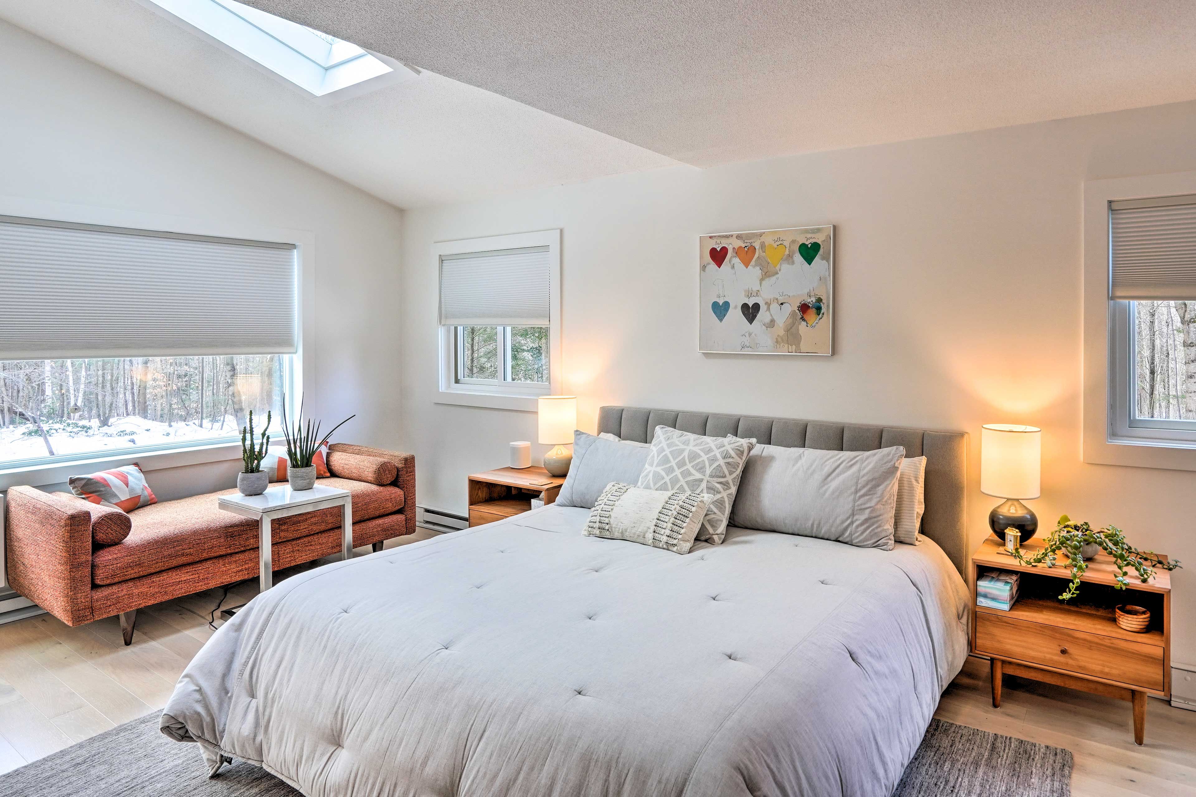 Bedroom Suite | 3rd Floor | King Bed | En-Suite Bathroom
