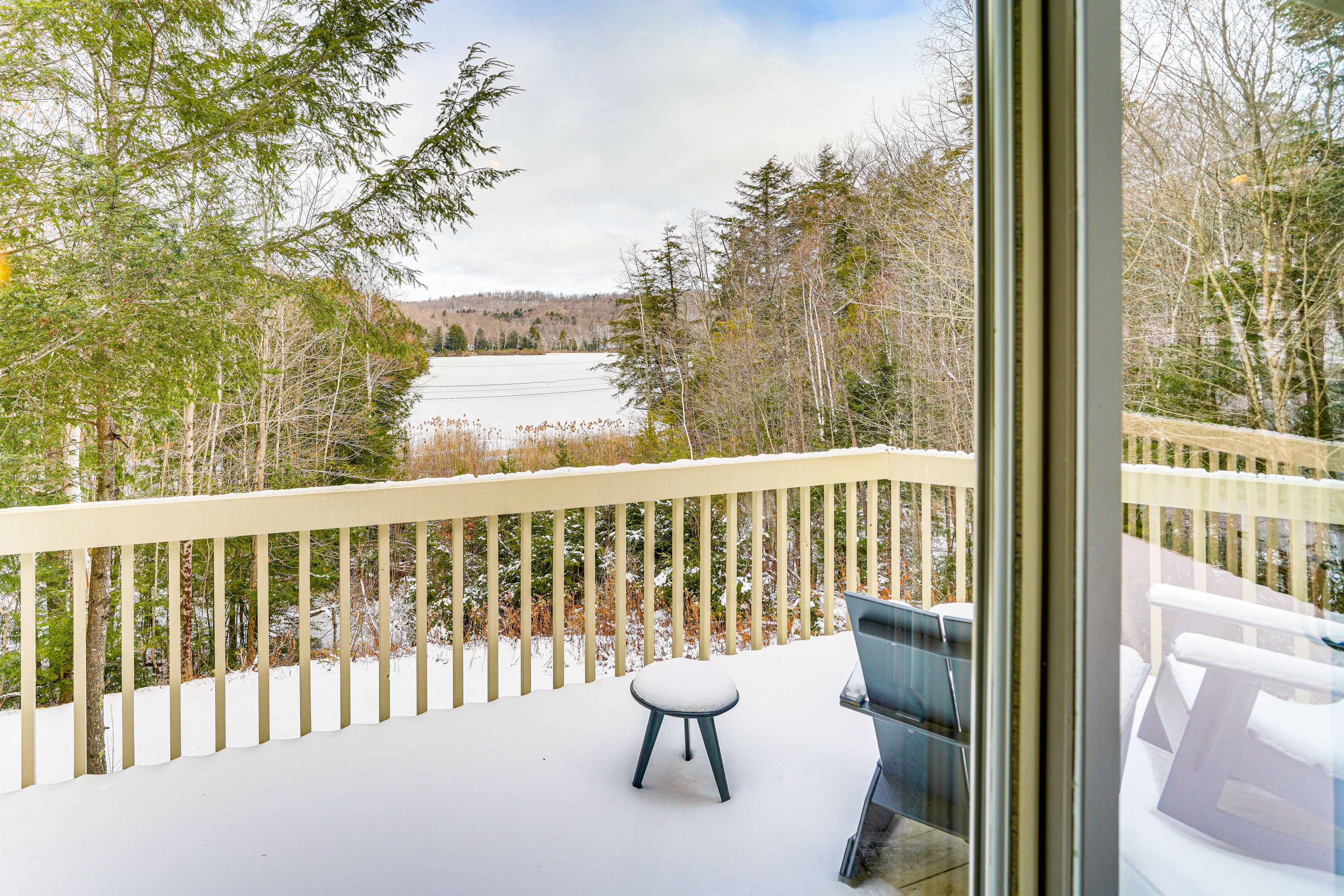 Balcony | Winter