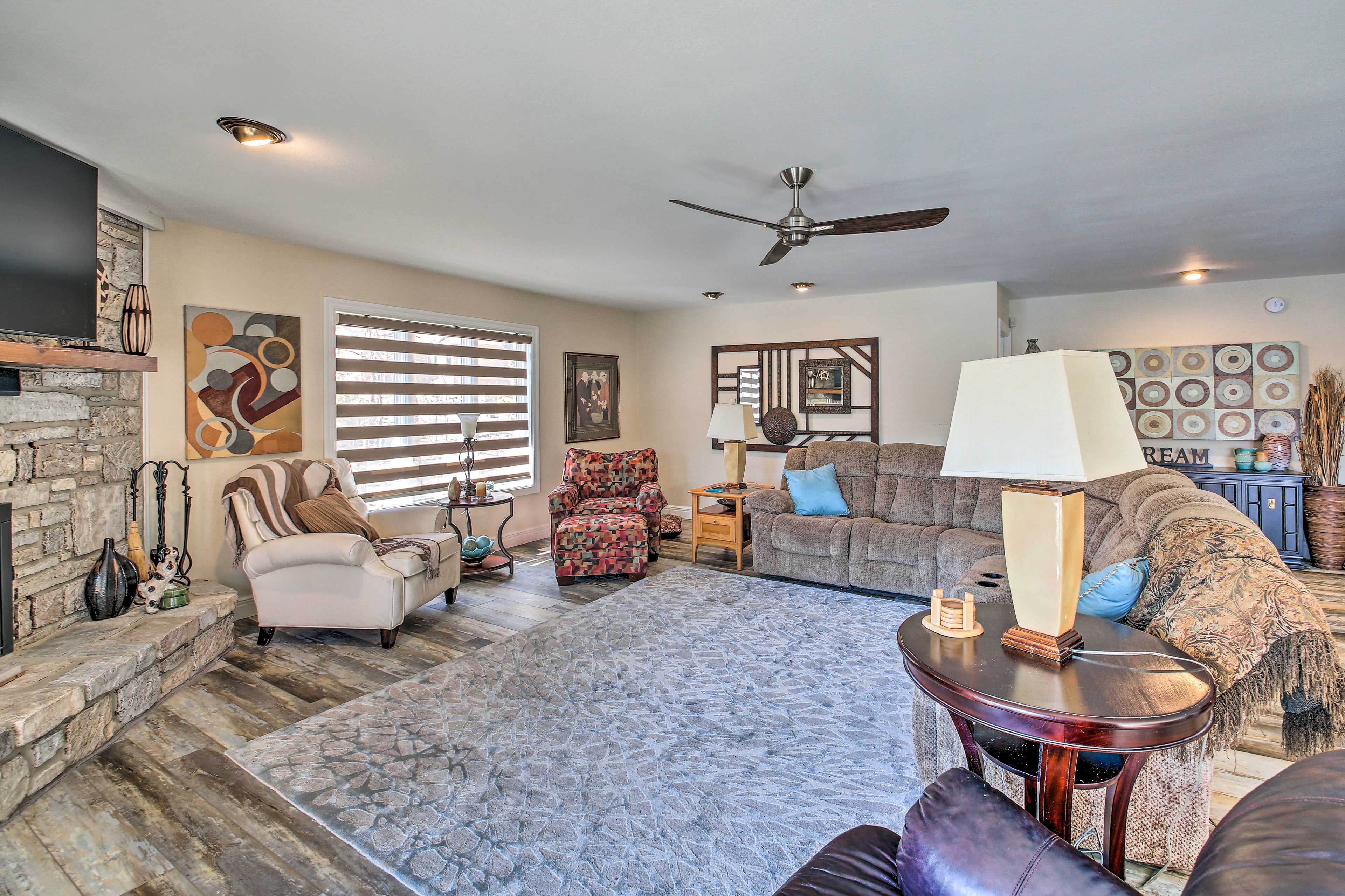 Living Room | Smart TV