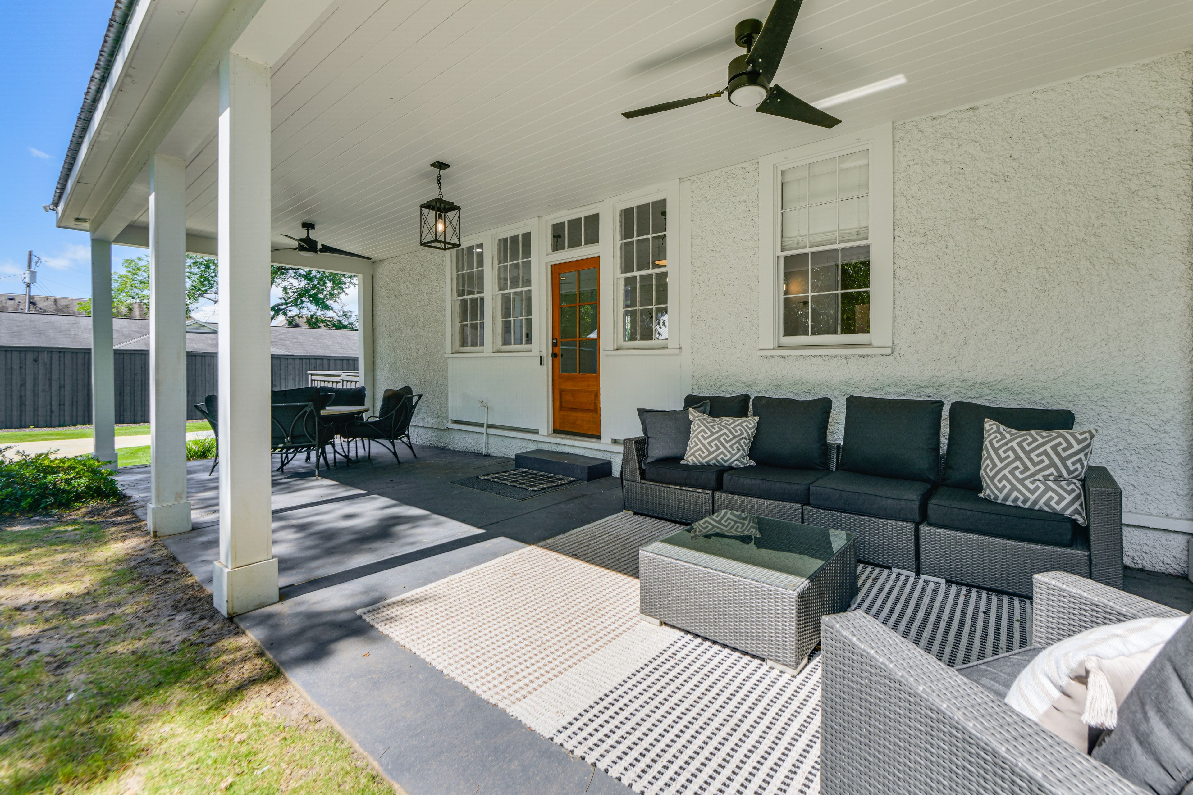Covered Patio | Dining & Seating