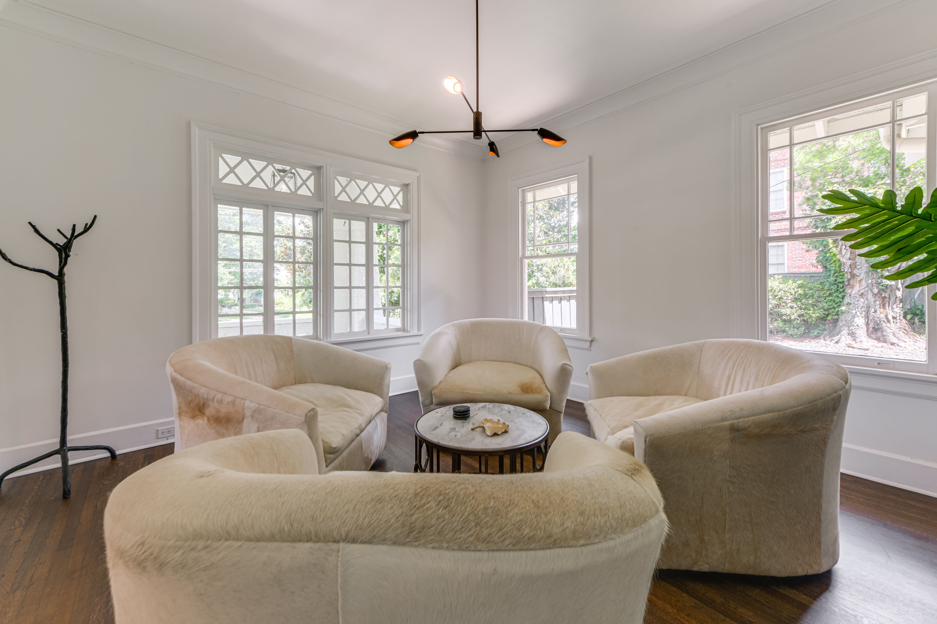 Sitting Room | 1st Floor