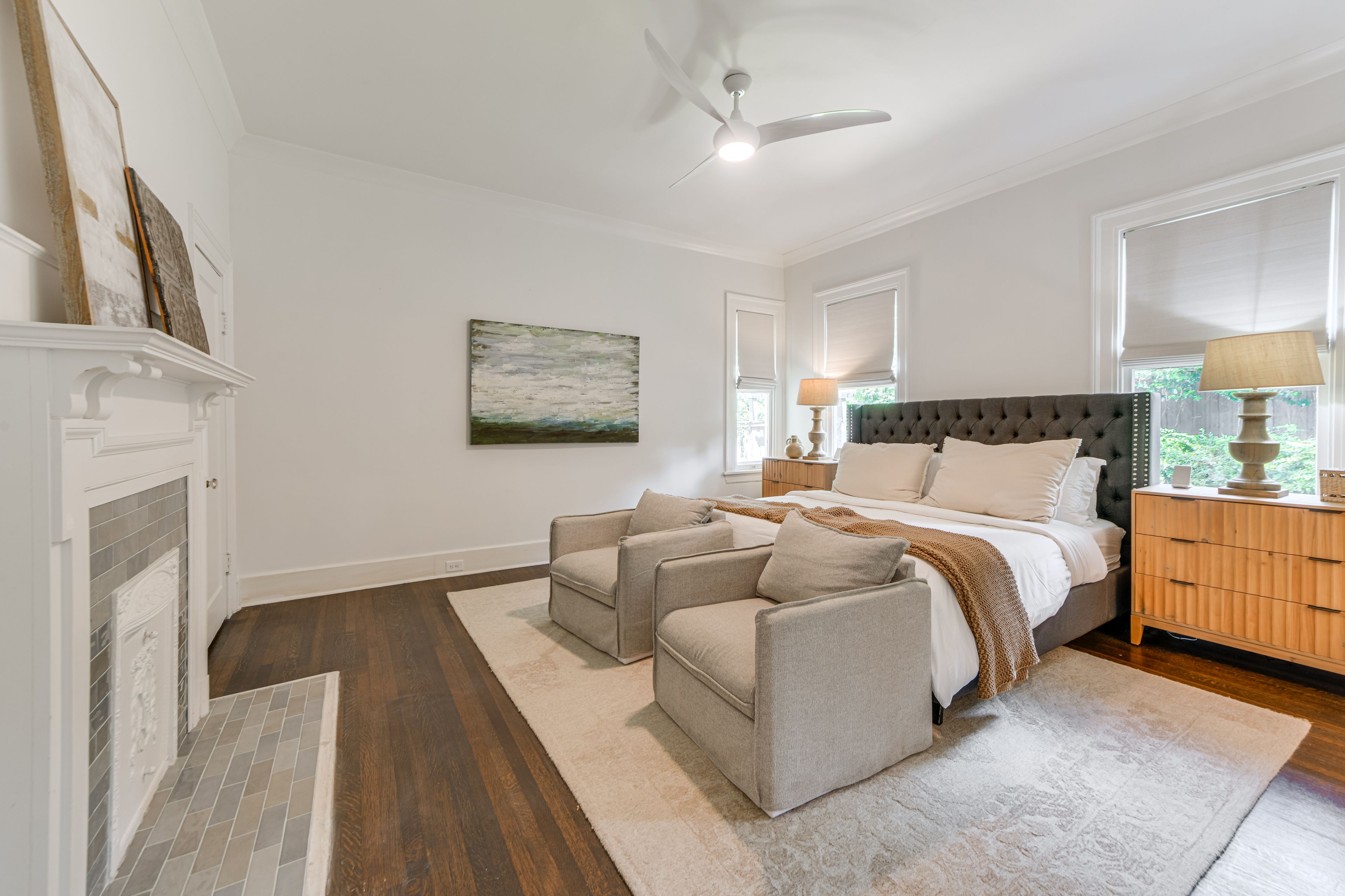 Bedroom 1 | King Bed | Pack 'n Play | 1st Floor | En-Suite Bathroom