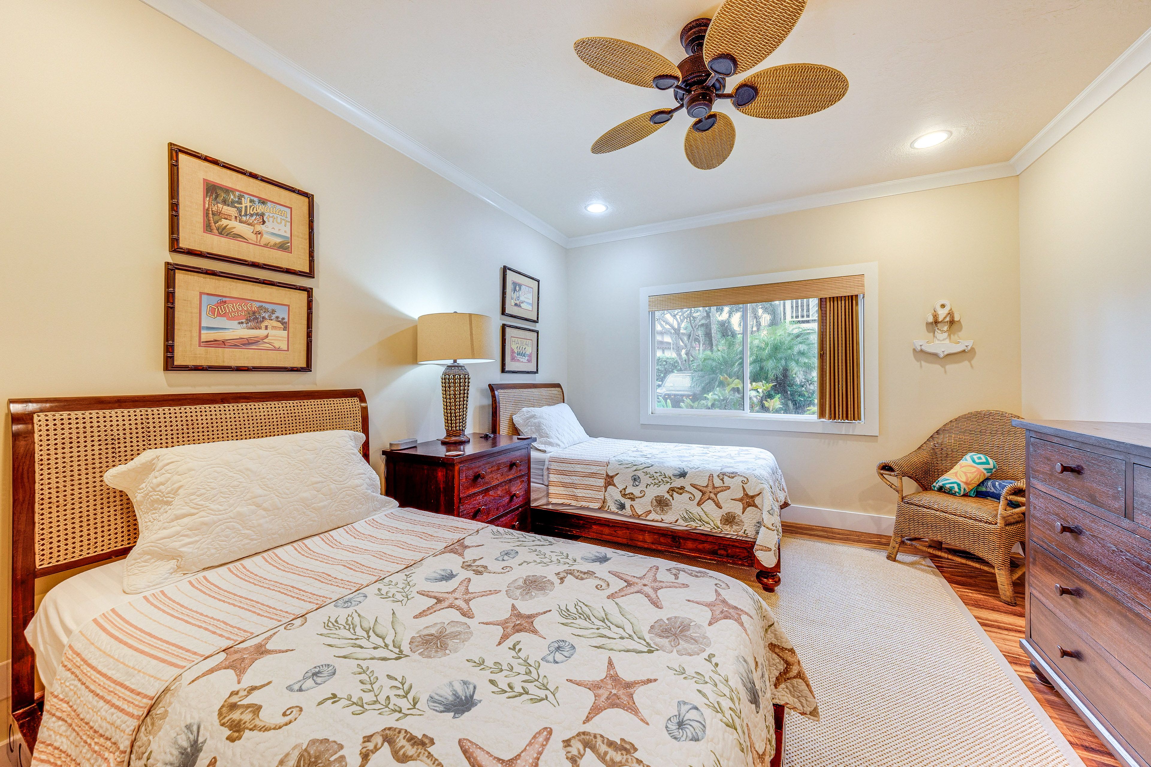 Bedroom 2 | 2 Twin Beds