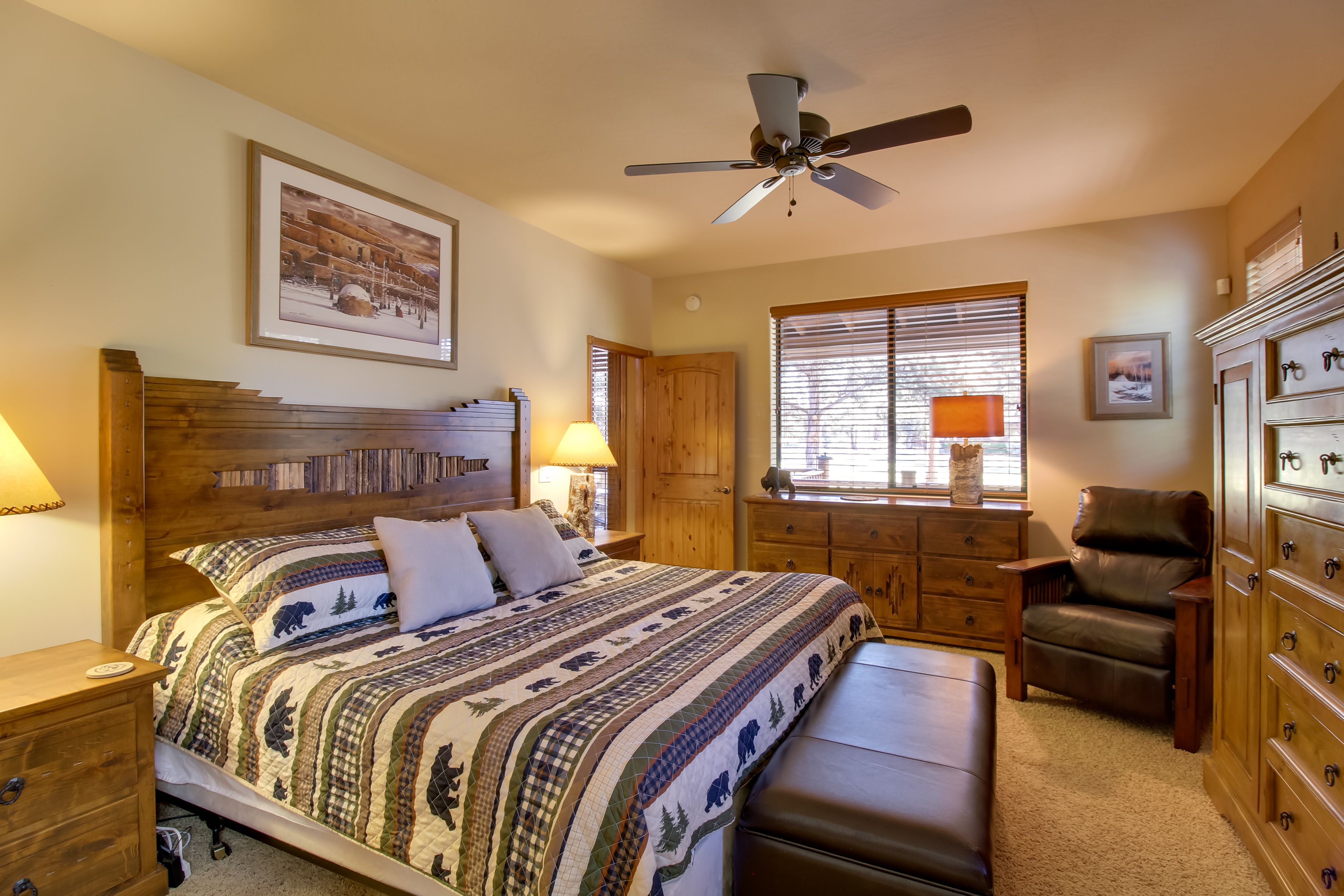 Bedroom 1 | King Bed | En-Suite Bathroom