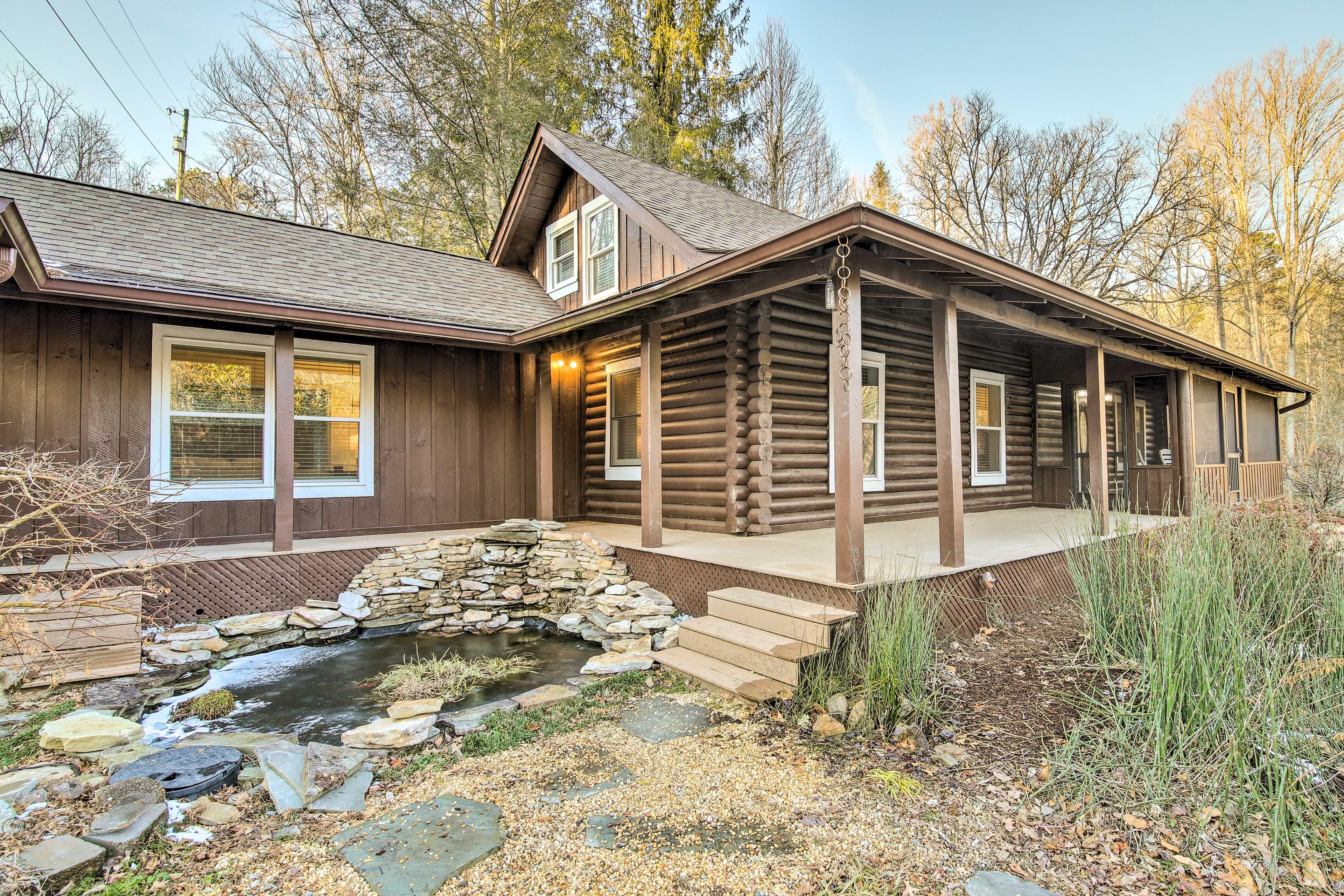 Gatlinburg Vacation Rental | 2,321 Sq Ft | 4BR | 4BA | Stairs Required