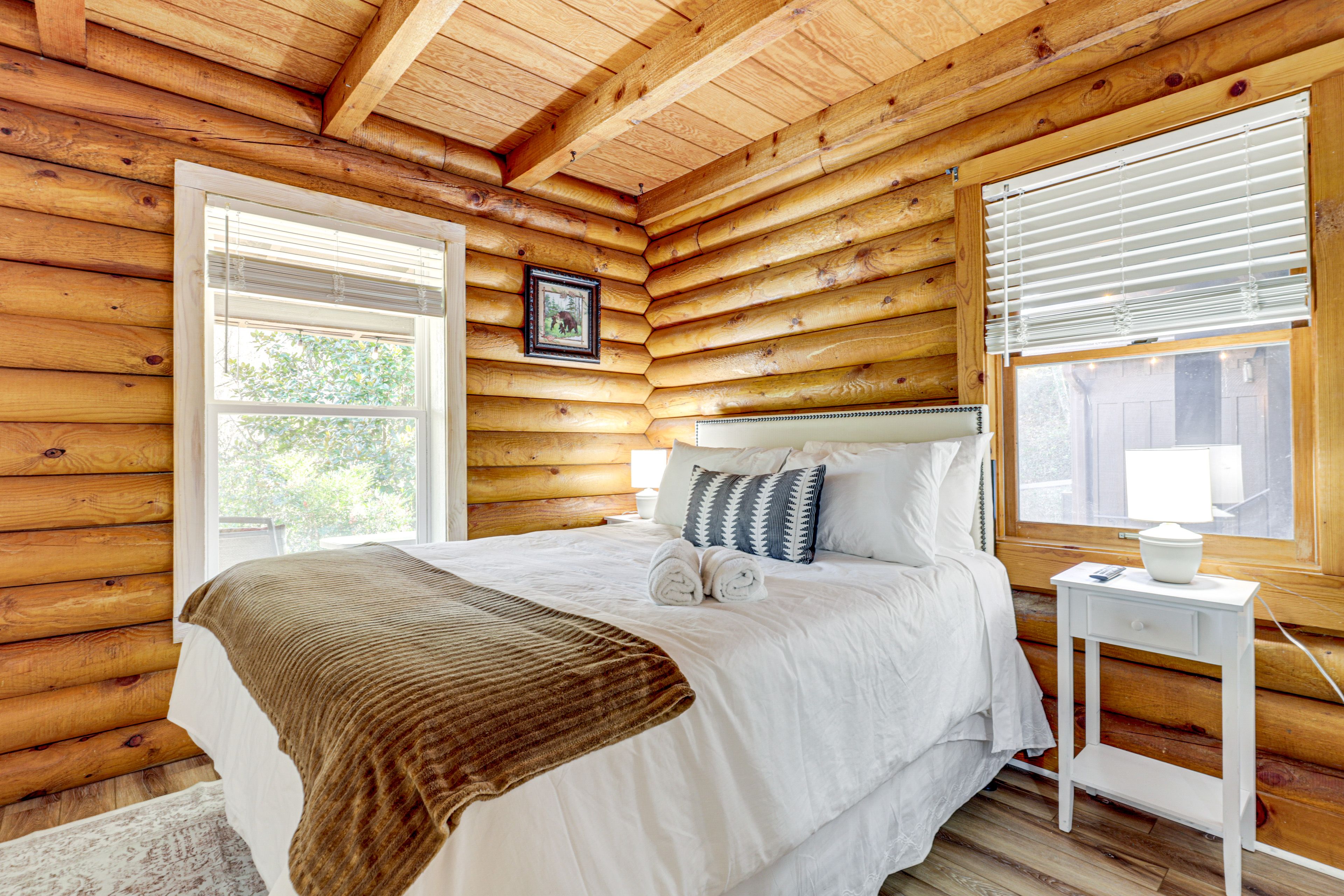 Bedroom 1 | Main Level | King Bed | Linens Provided