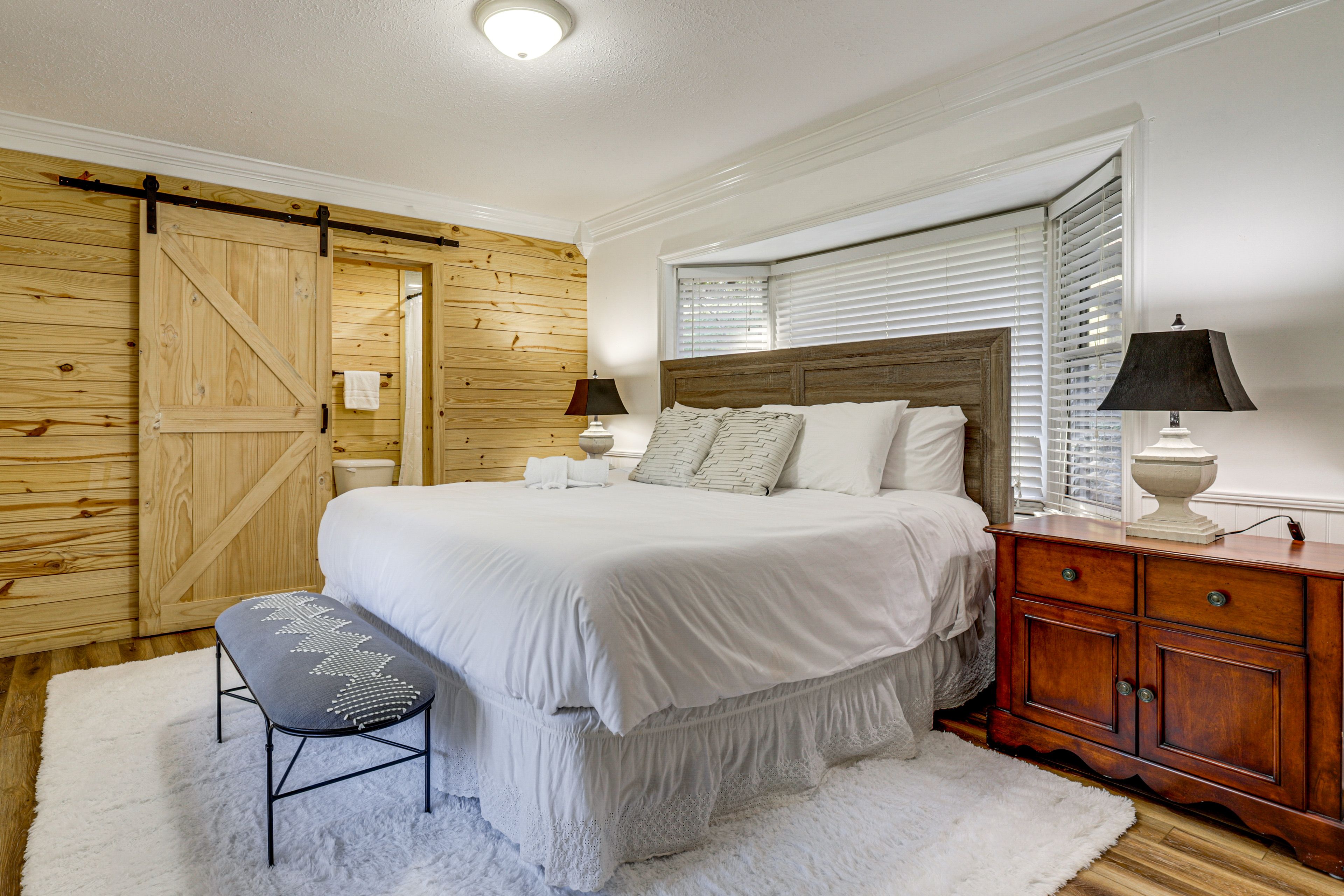 Bedroom 3 | Main Level | Queen Bed