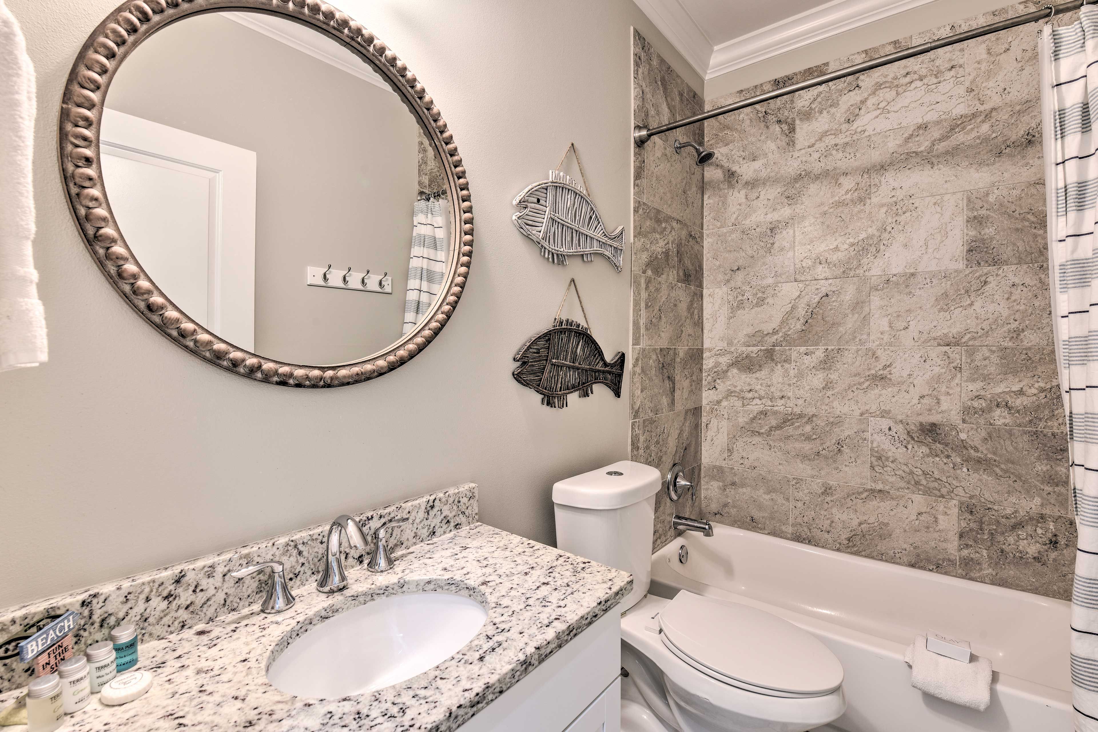Full Bathroom | 1st Floor