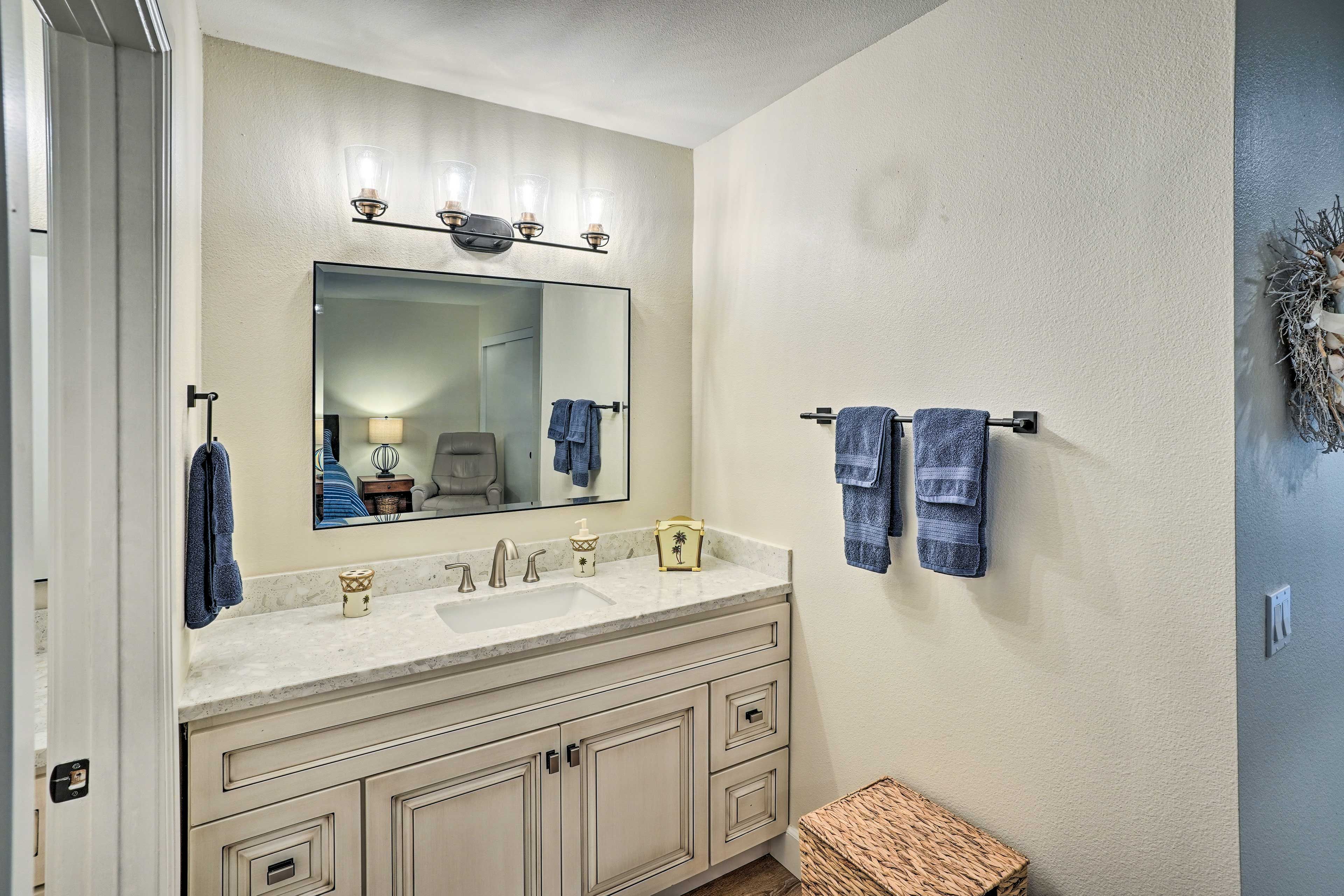Full Bathroom | Walk-In Shower | Complimentary Toiletries