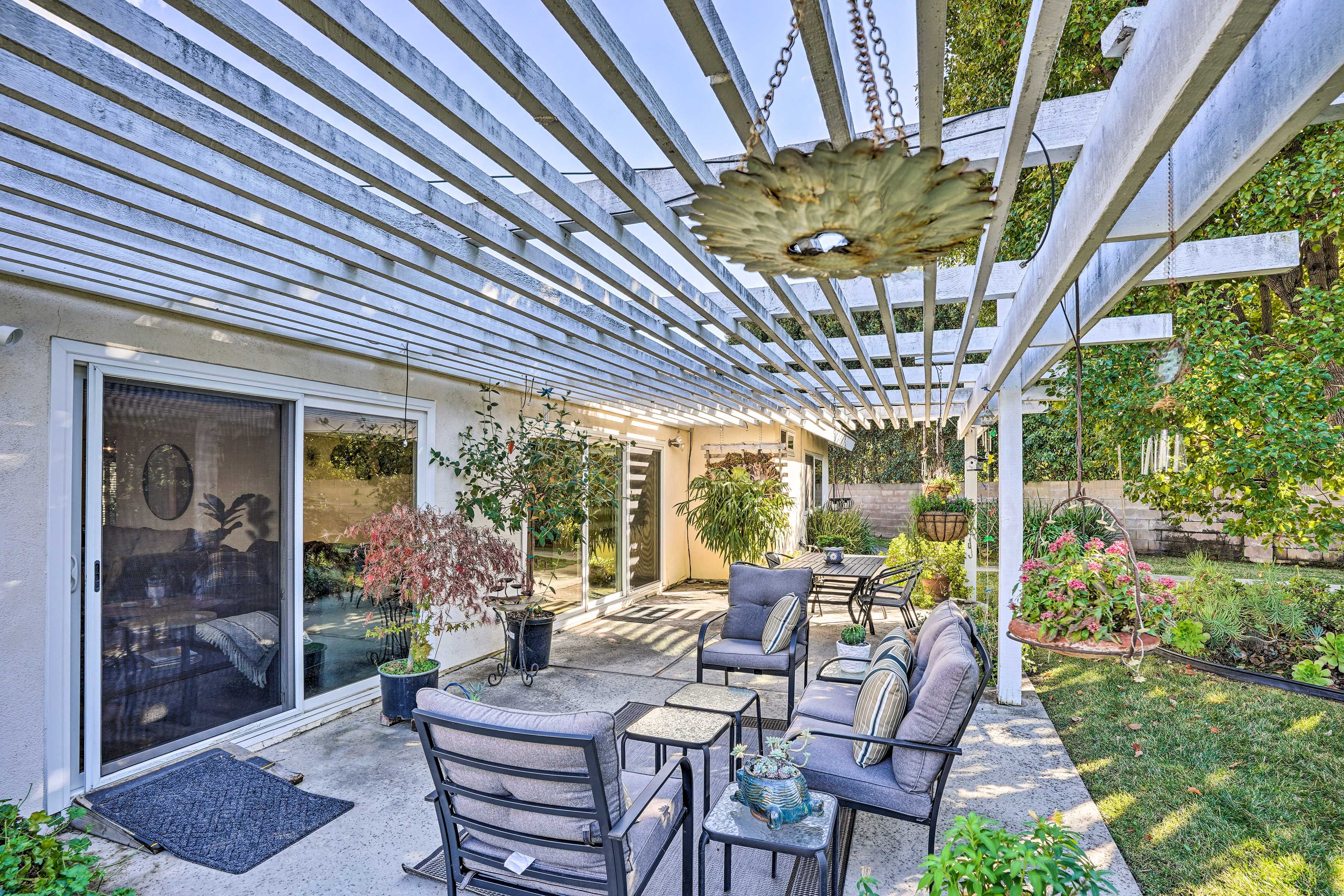 Patio | Outdoor Seating & Dining | Free WiFi