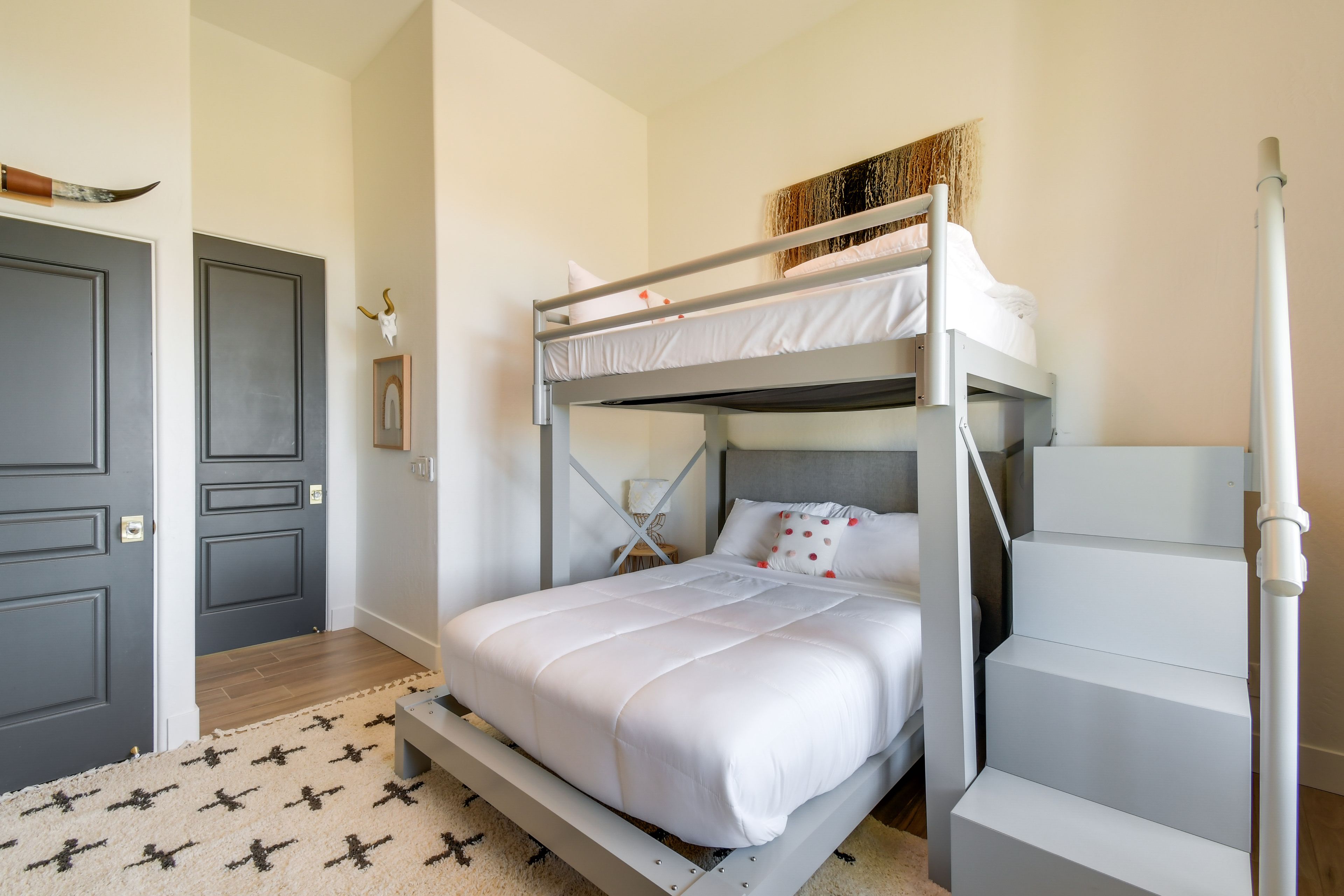 Bedroom 3 | Full/Queen Bunk Bed | Reading Lights